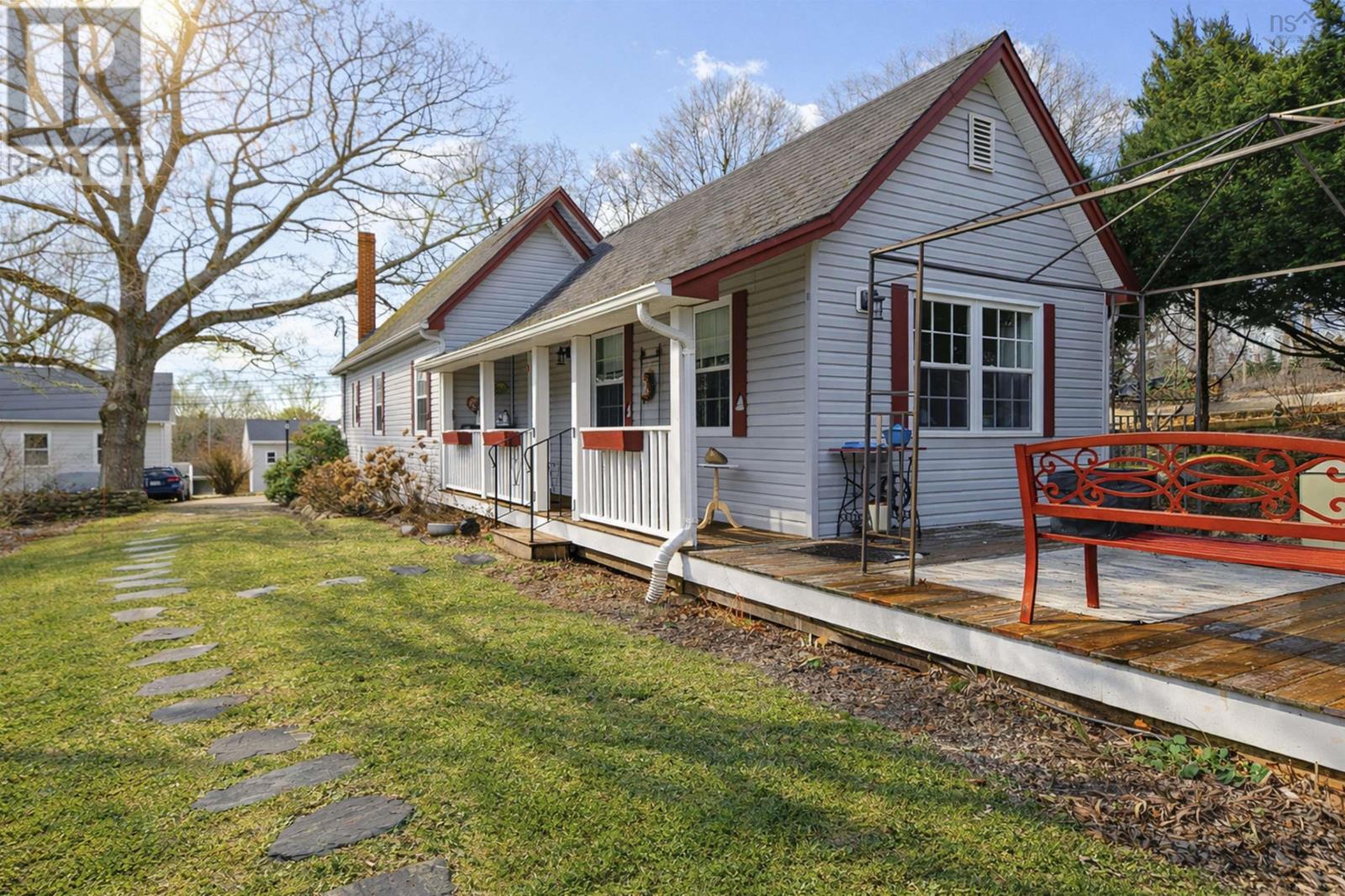 Property 2 of 33 of 181 Central Street