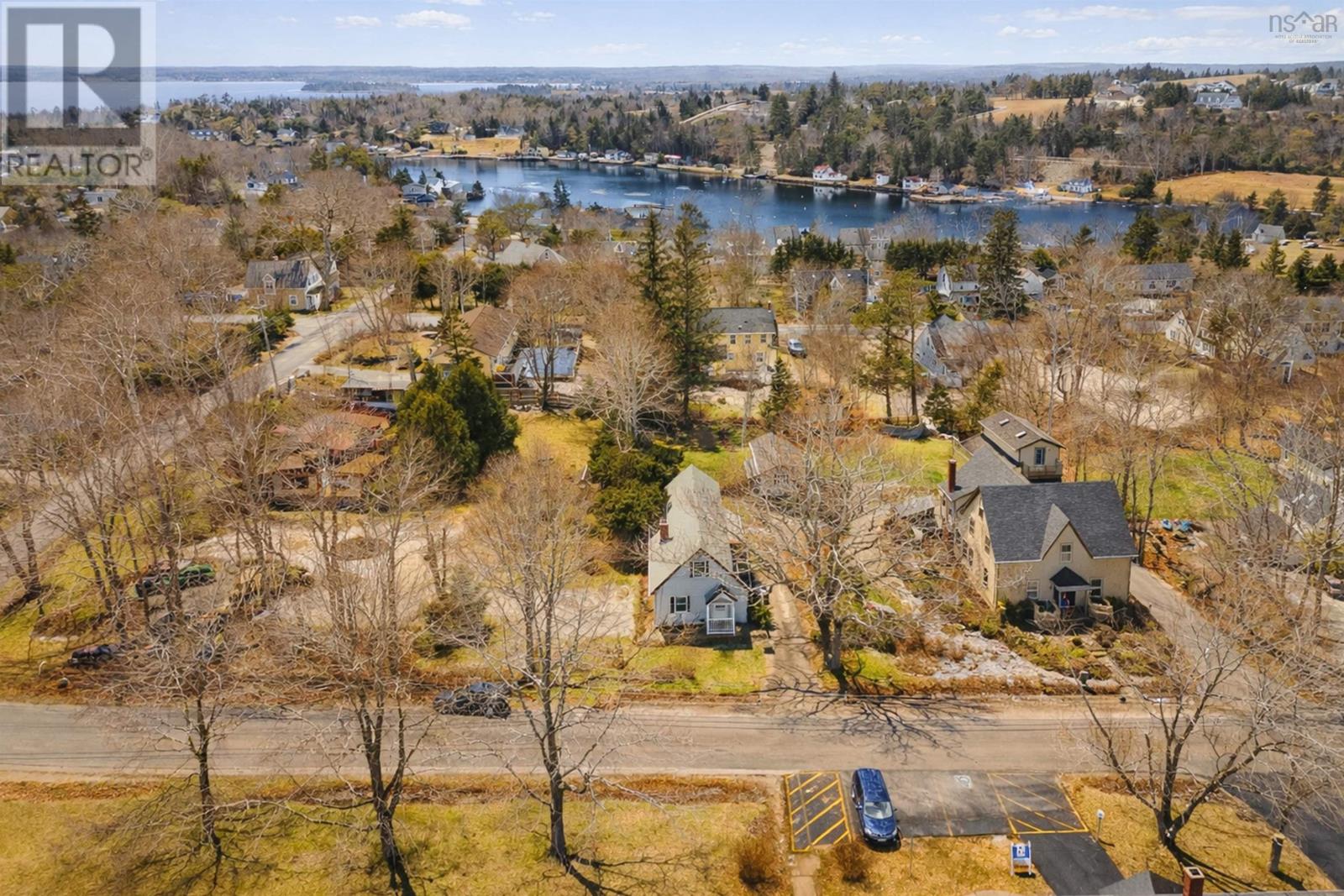 Property 28 of 33 of 181 Central Street