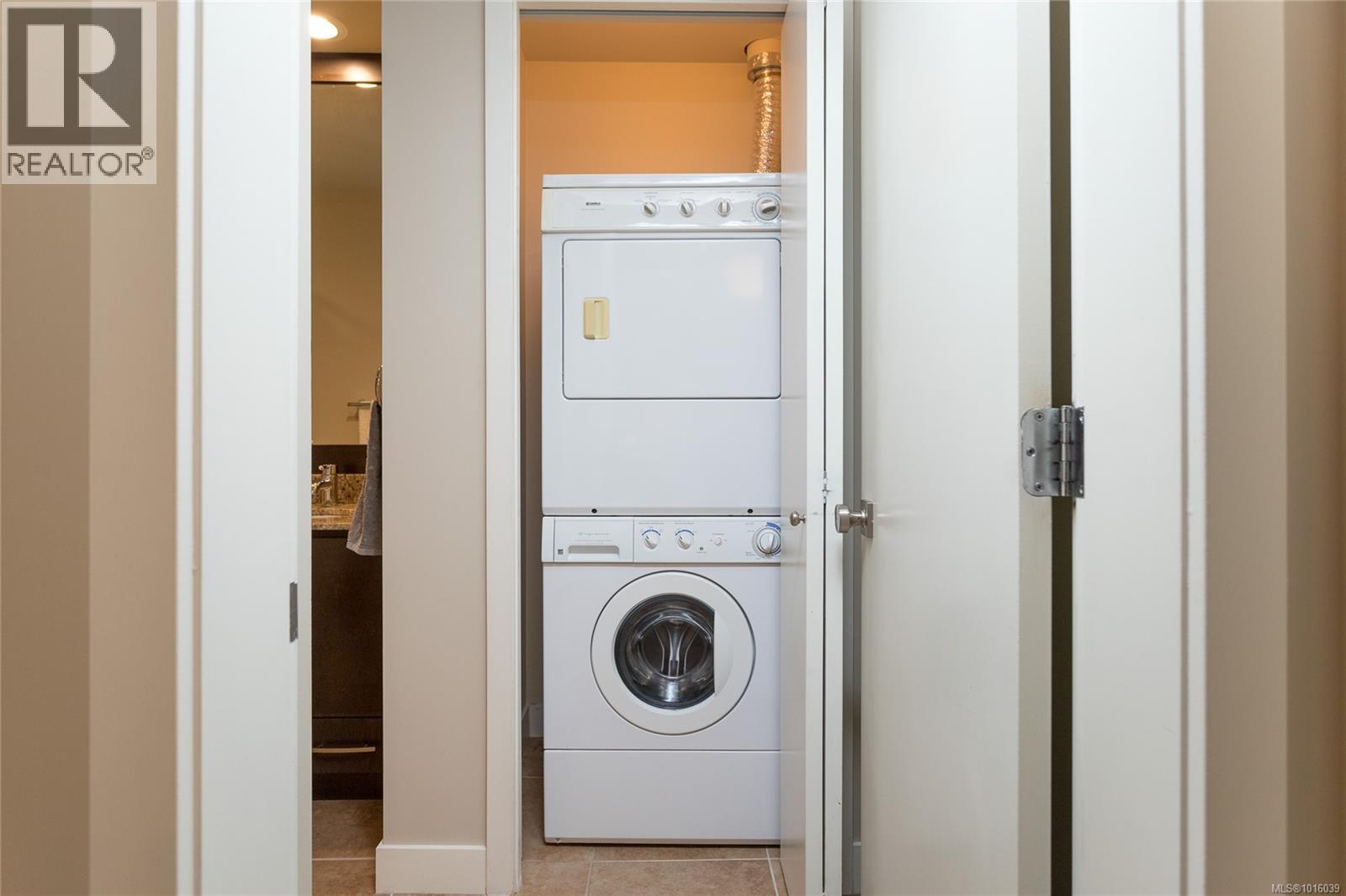 104 1395 Bear Mountain Parkway, Langford