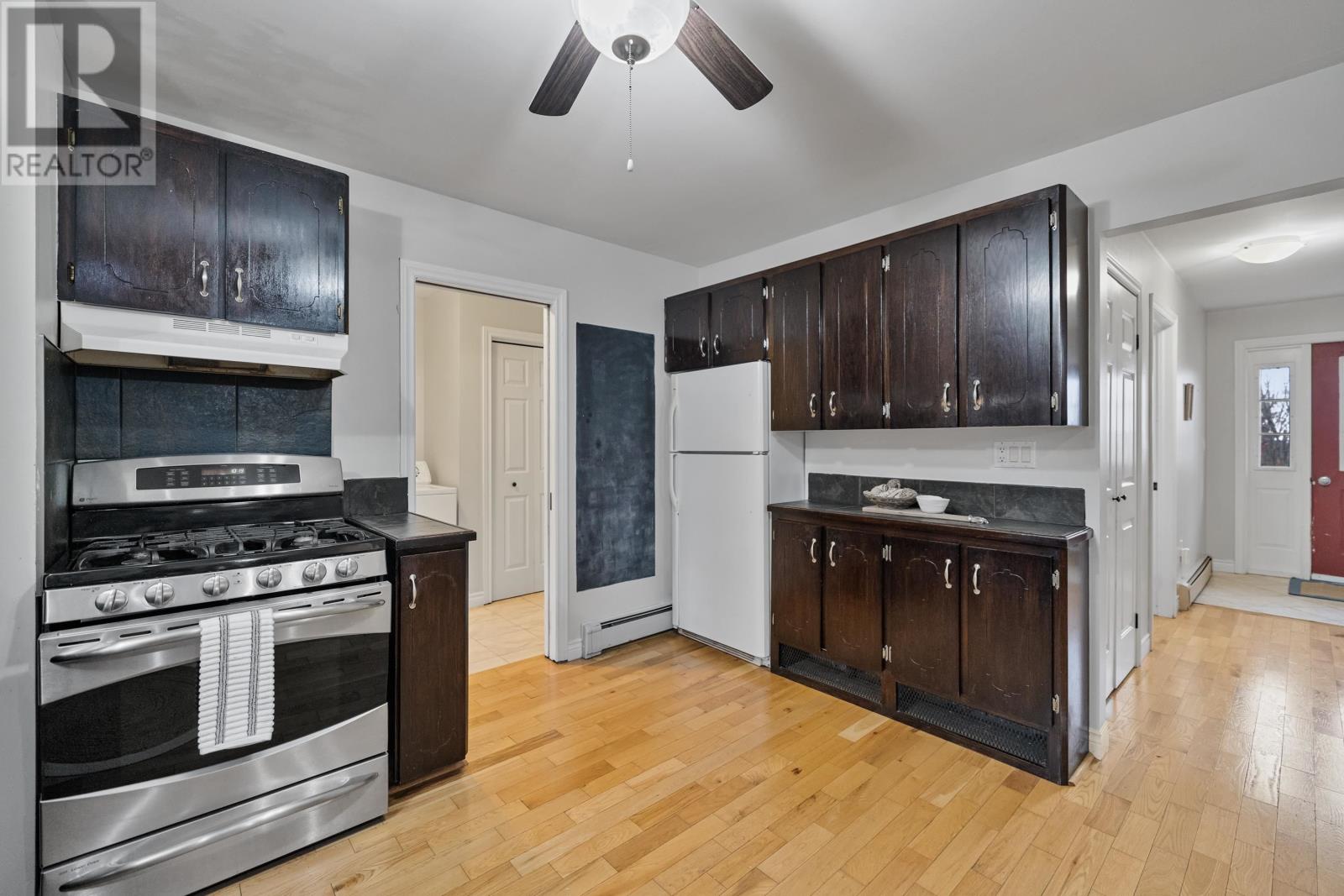 14 SAINT CATHERINES Avenue - 10