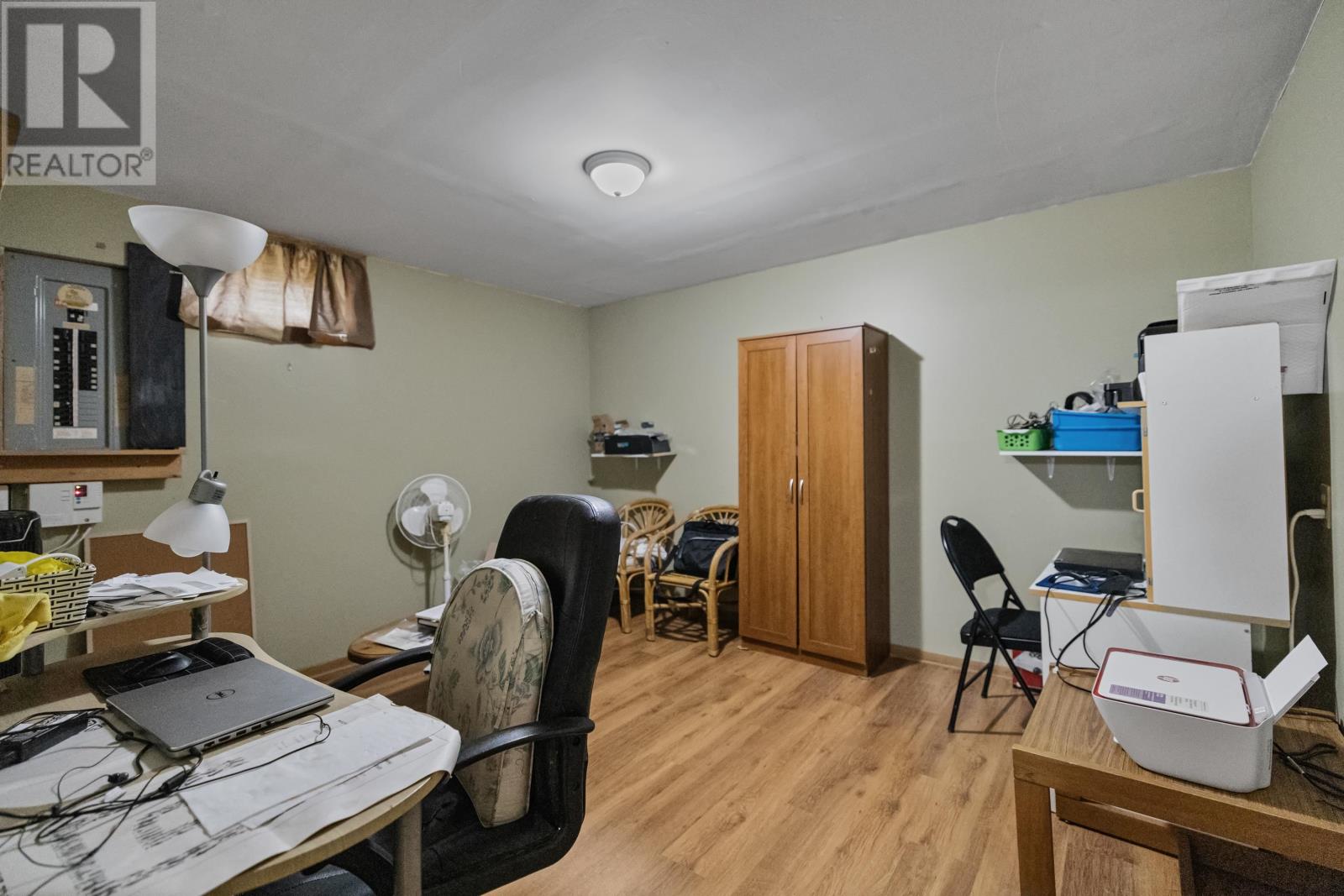 14 SAINT CATHERINES Avenue - 33