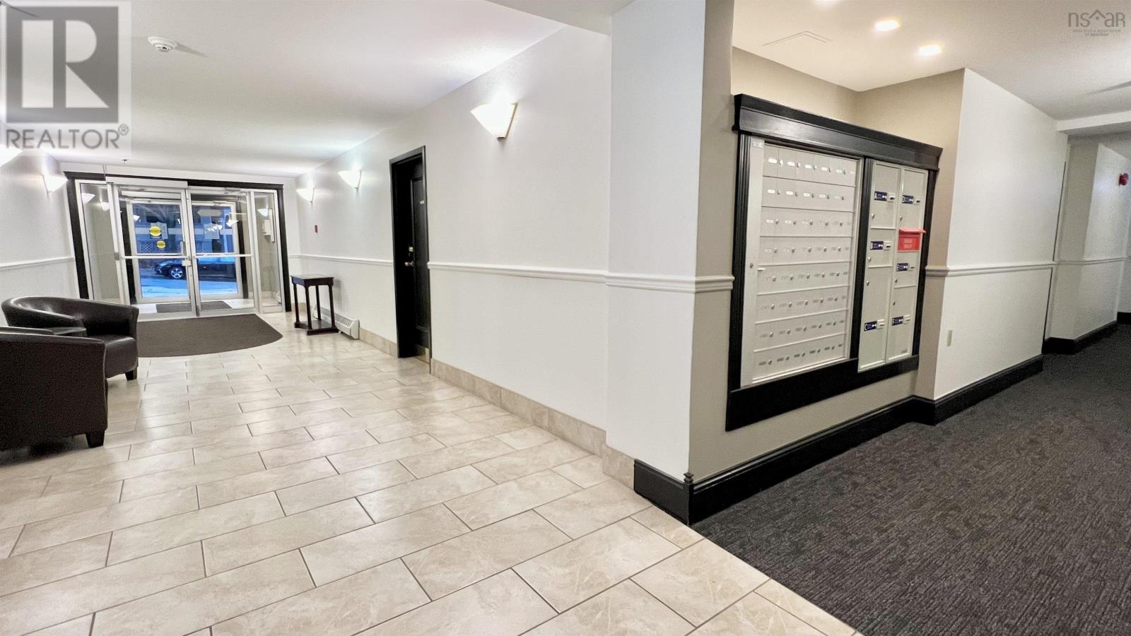 Property 20 of 22 of 300 5230 Tobin Street