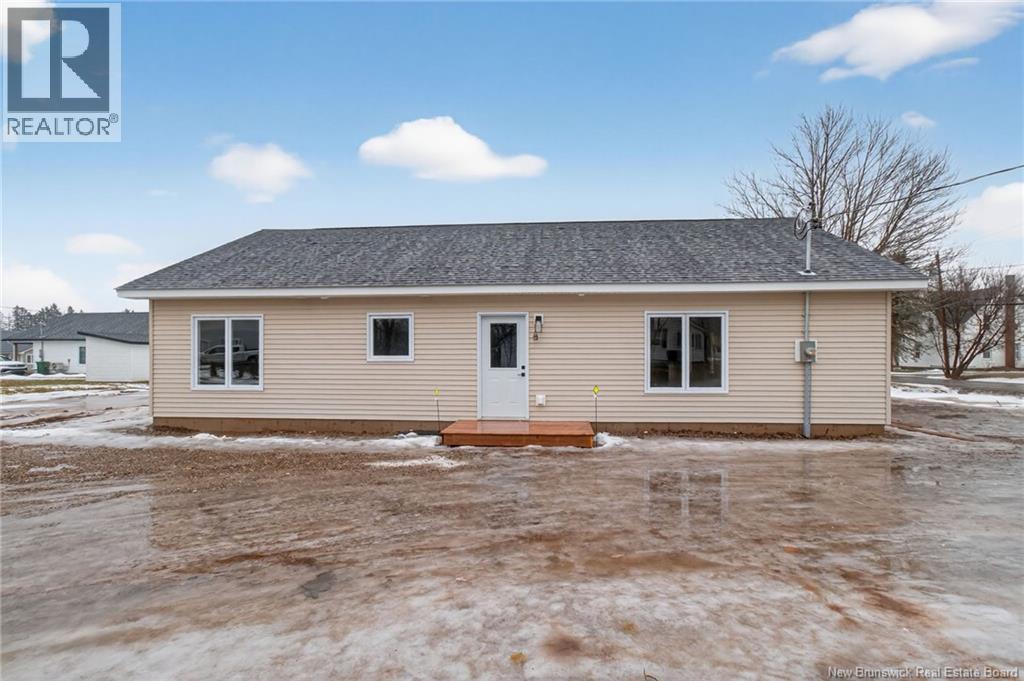 71 Boyd Street - Photo 3 of 32, Salisbury, New Brunswick