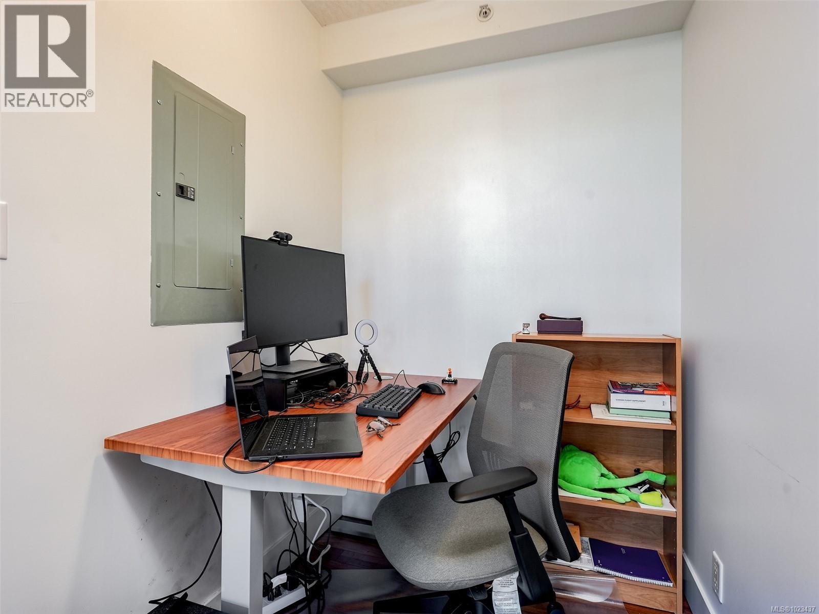 S401 737 Humboldt Street, Victoria