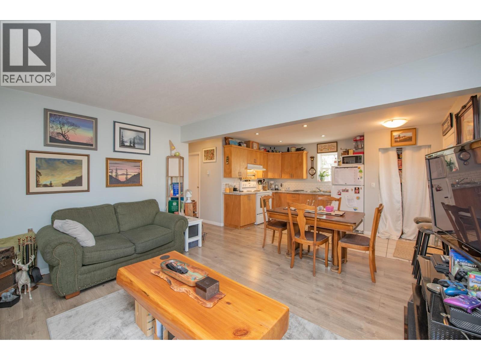  3908 Pleasant Valley Road, Vernon