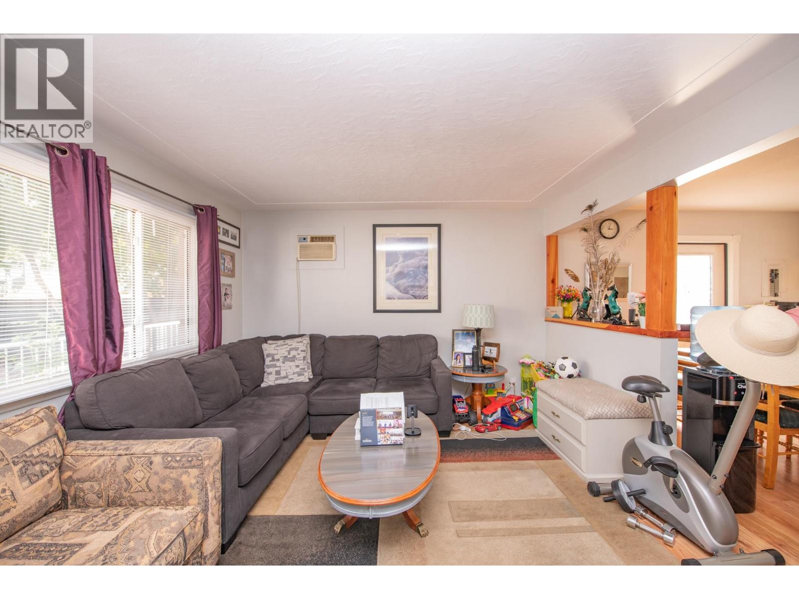  3908 Pleasant Valley Road, Vernon