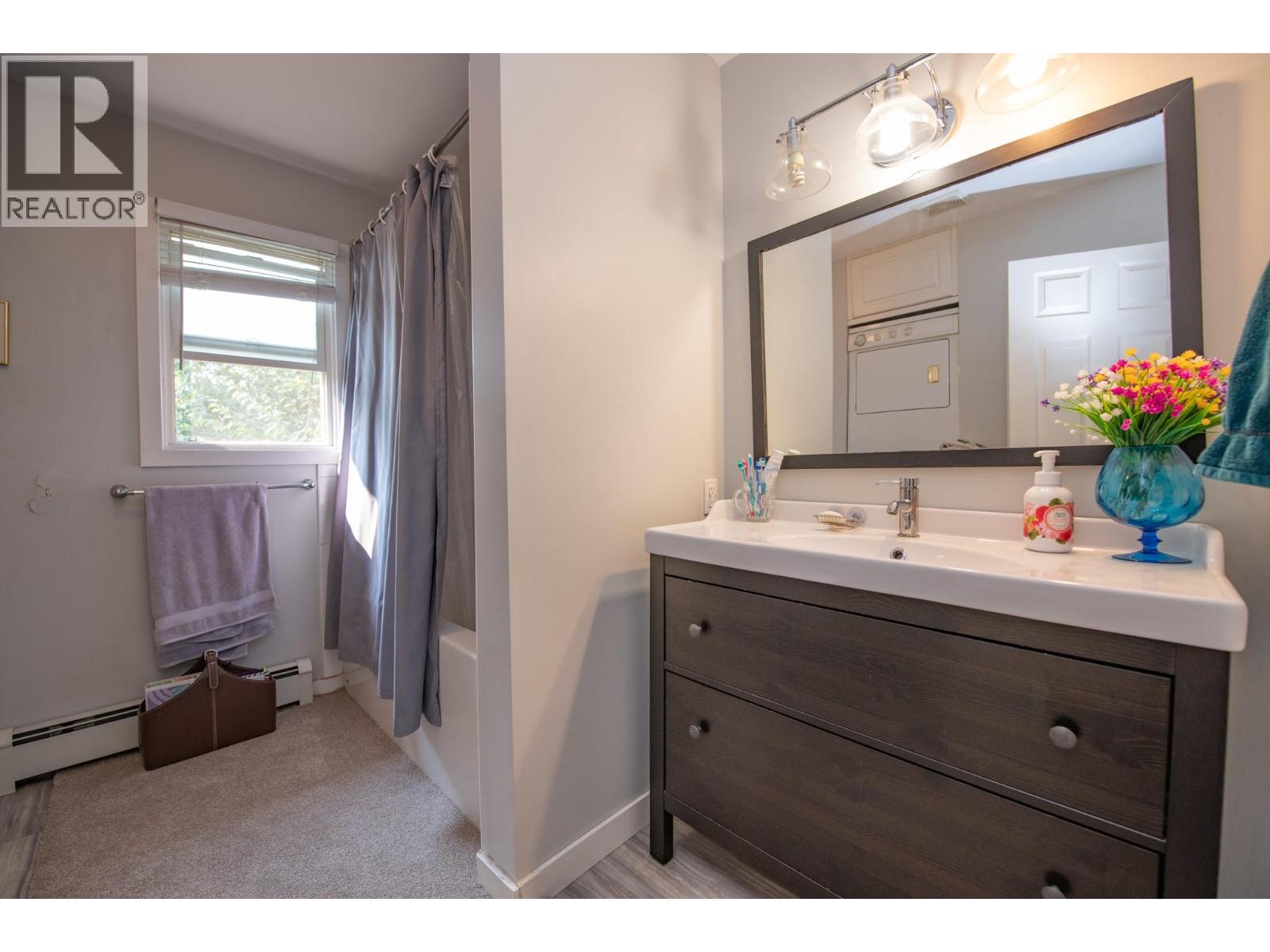  3908 Pleasant Valley Road, Vernon