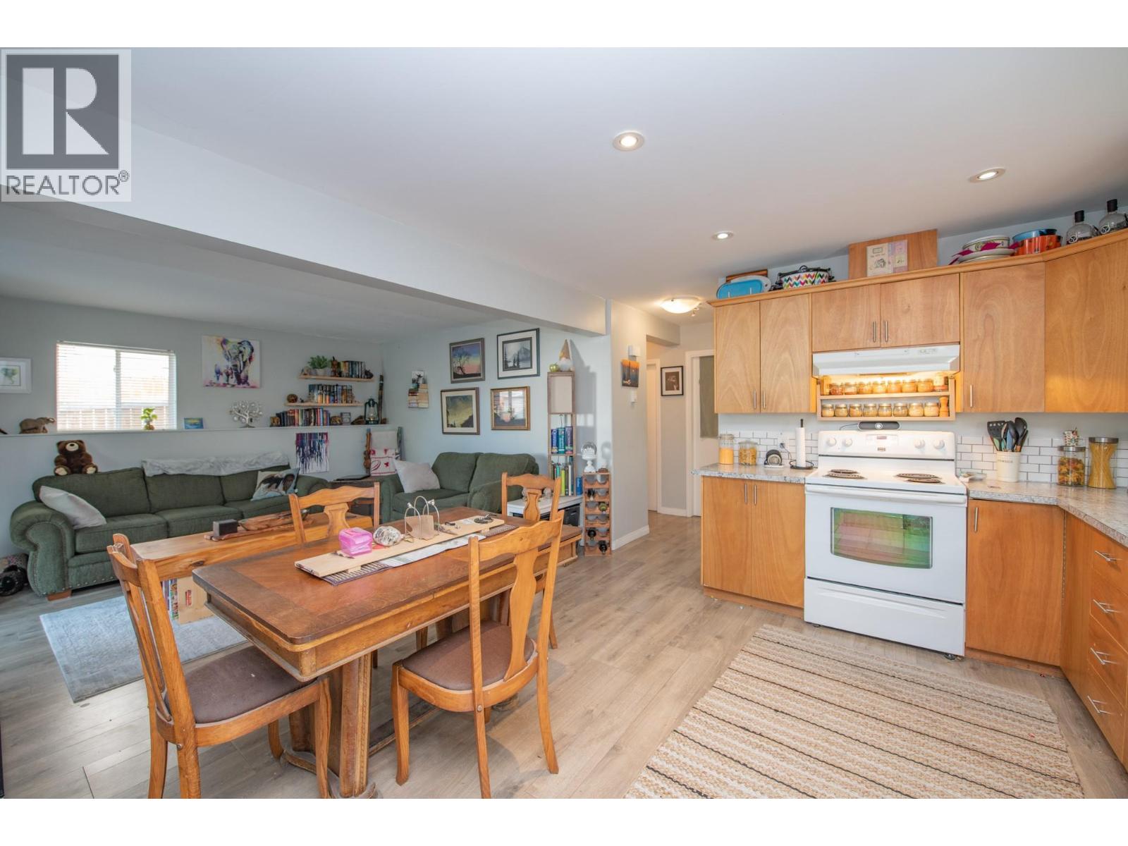  3908 Pleasant Valley Road, Vernon