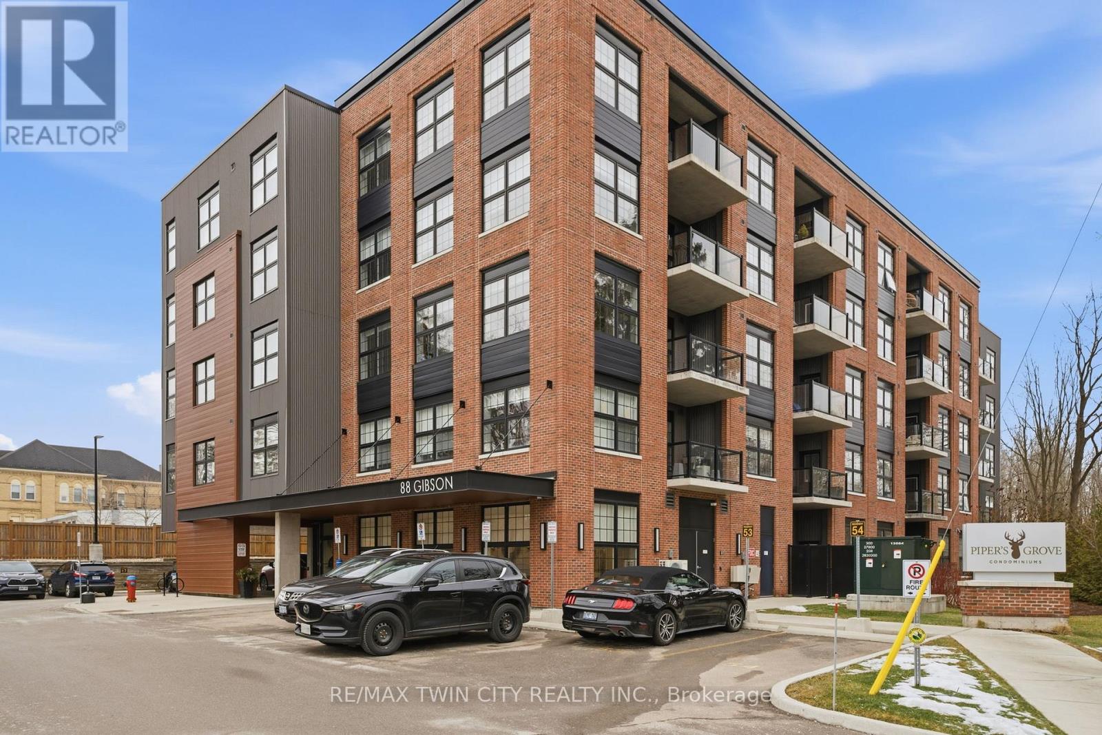 88 Gibson Street 307