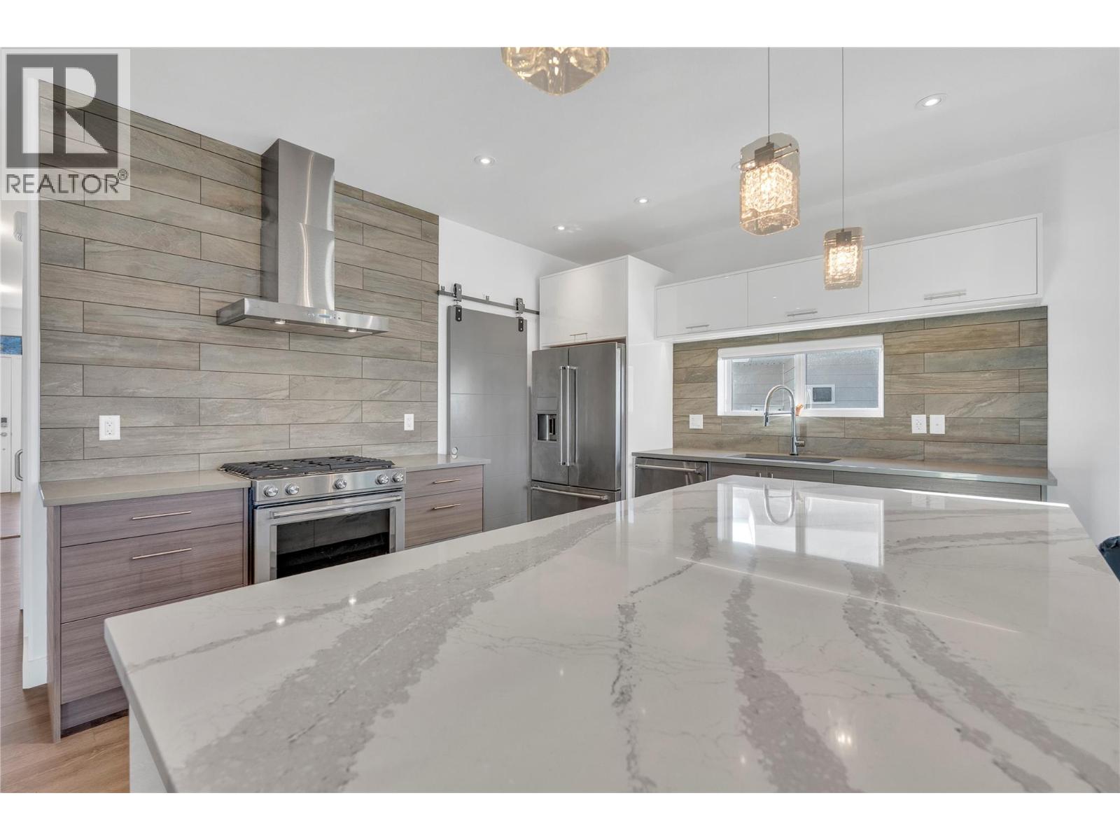  186 AVERY Place, Penticton