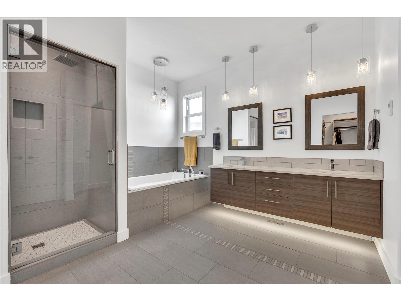  186 AVERY Place, Penticton