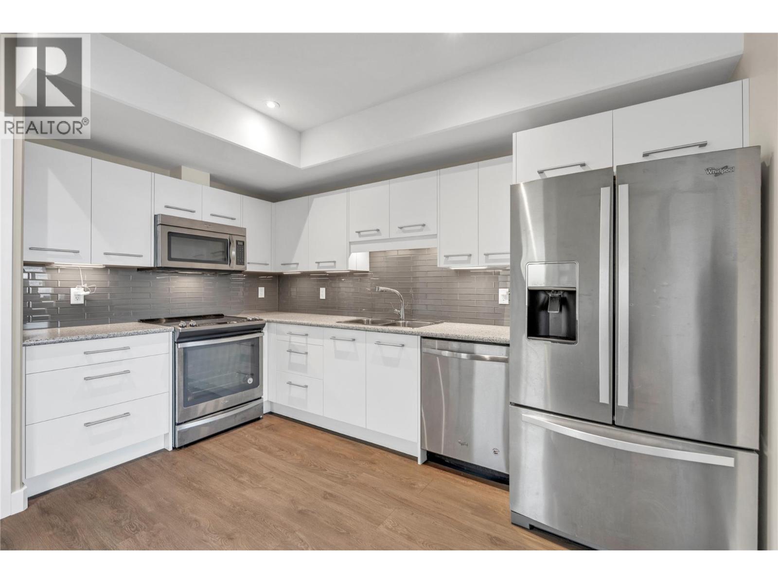  186 AVERY Place, Penticton