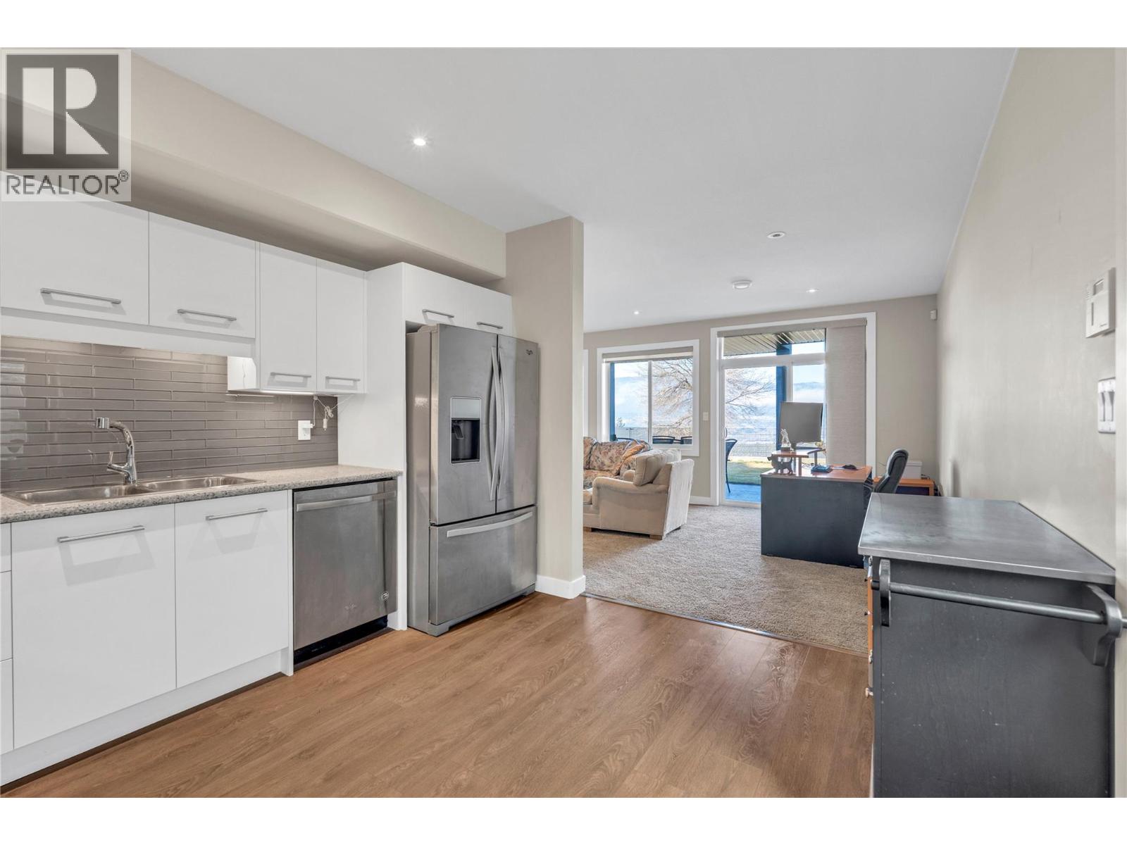  186 AVERY Place, Penticton