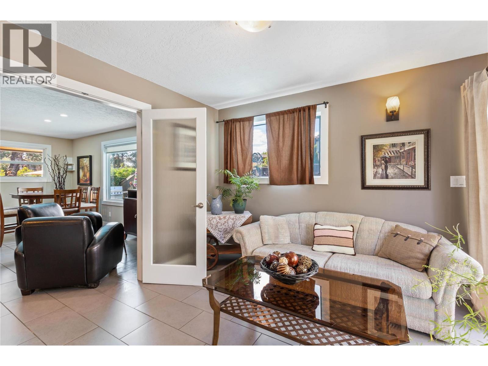  2931 Thacker Drive, West Kelowna