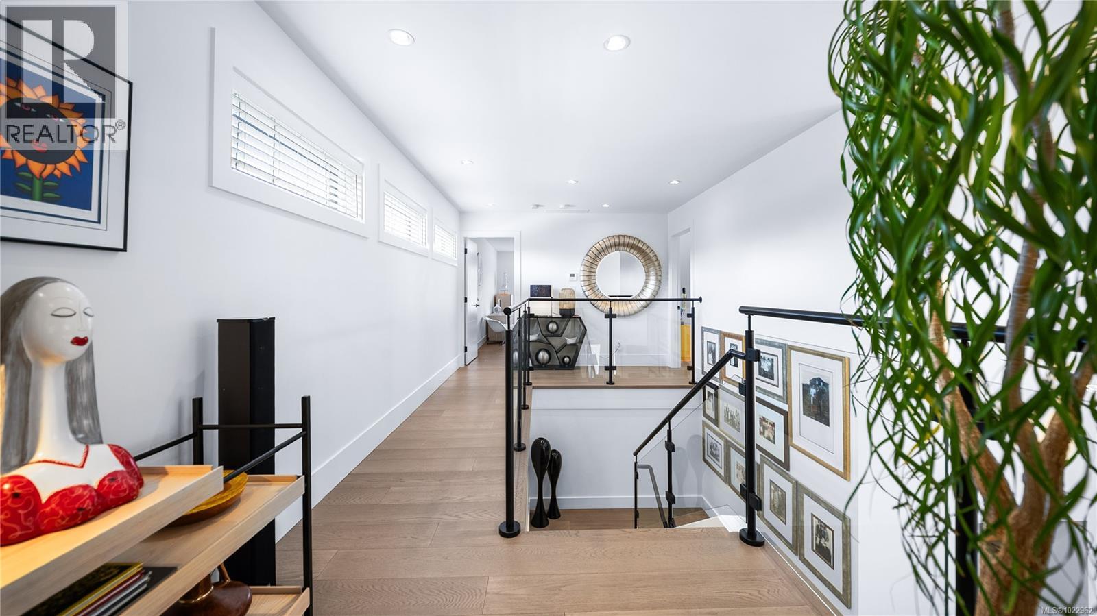  927 Beckwith Avenue, Saanich