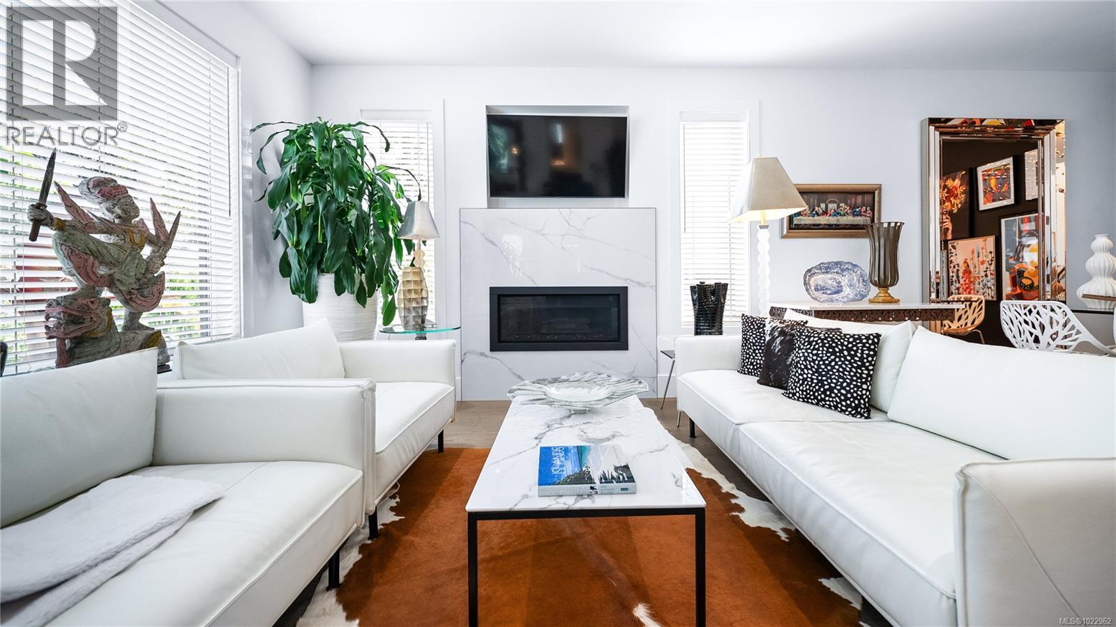  927 Beckwith Avenue, Saanich