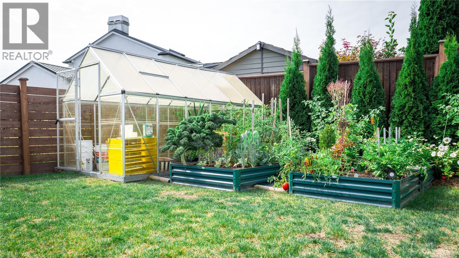  927 Beckwith Avenue, Saanich