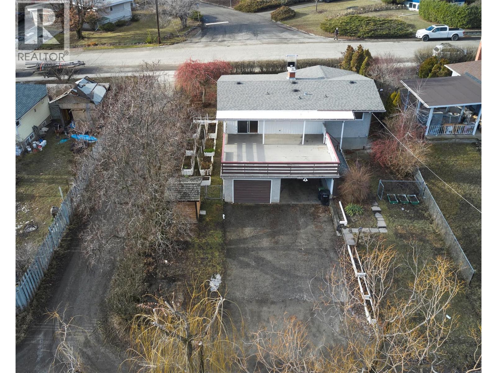  2603 18 Street, Vernon