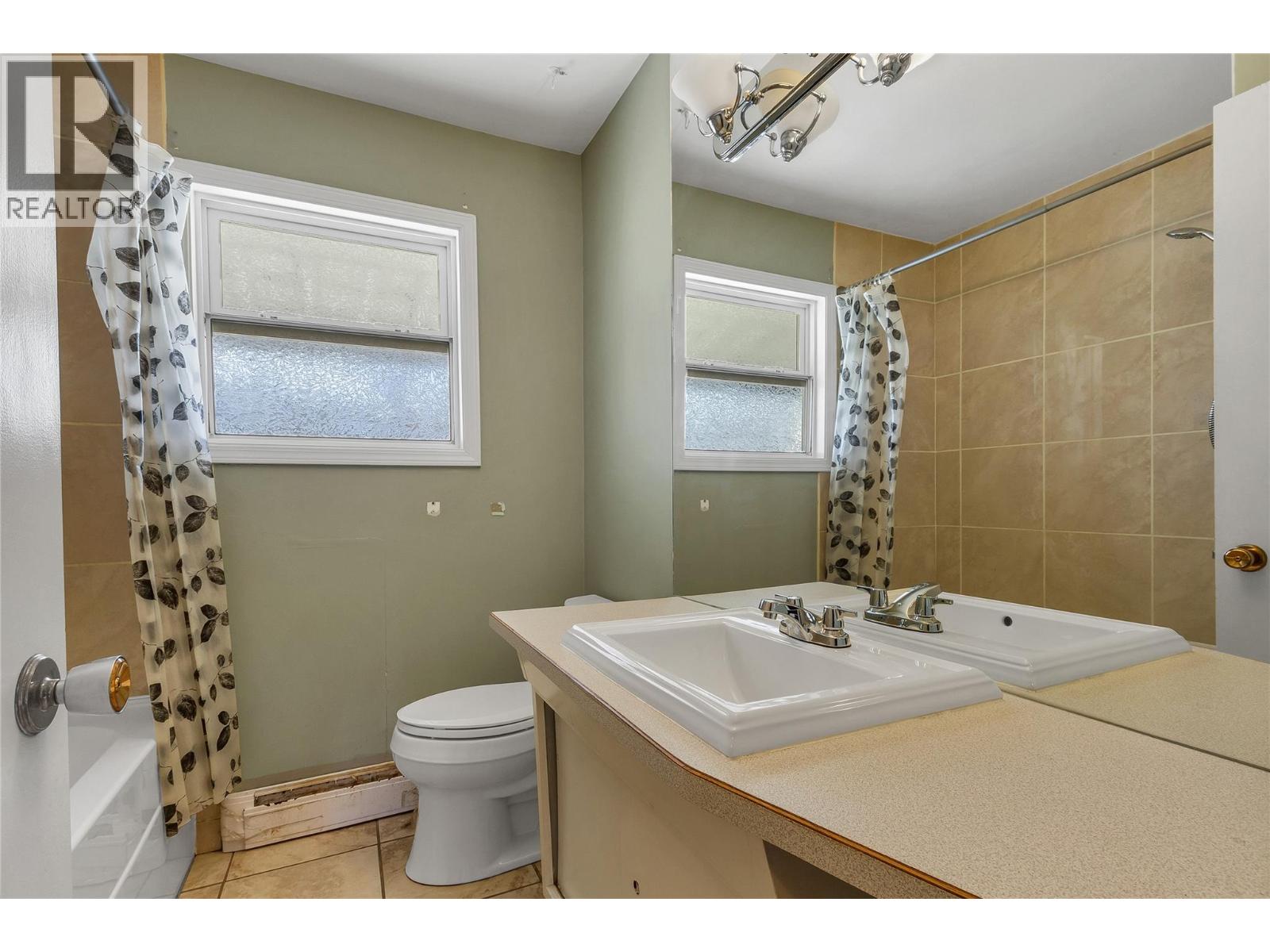  2603 18 Street, Vernon