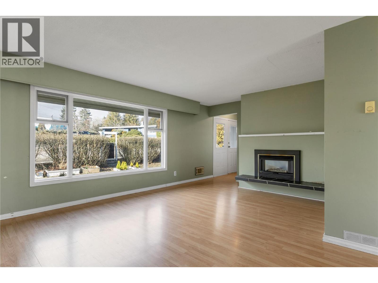  2603 18 Street, Vernon