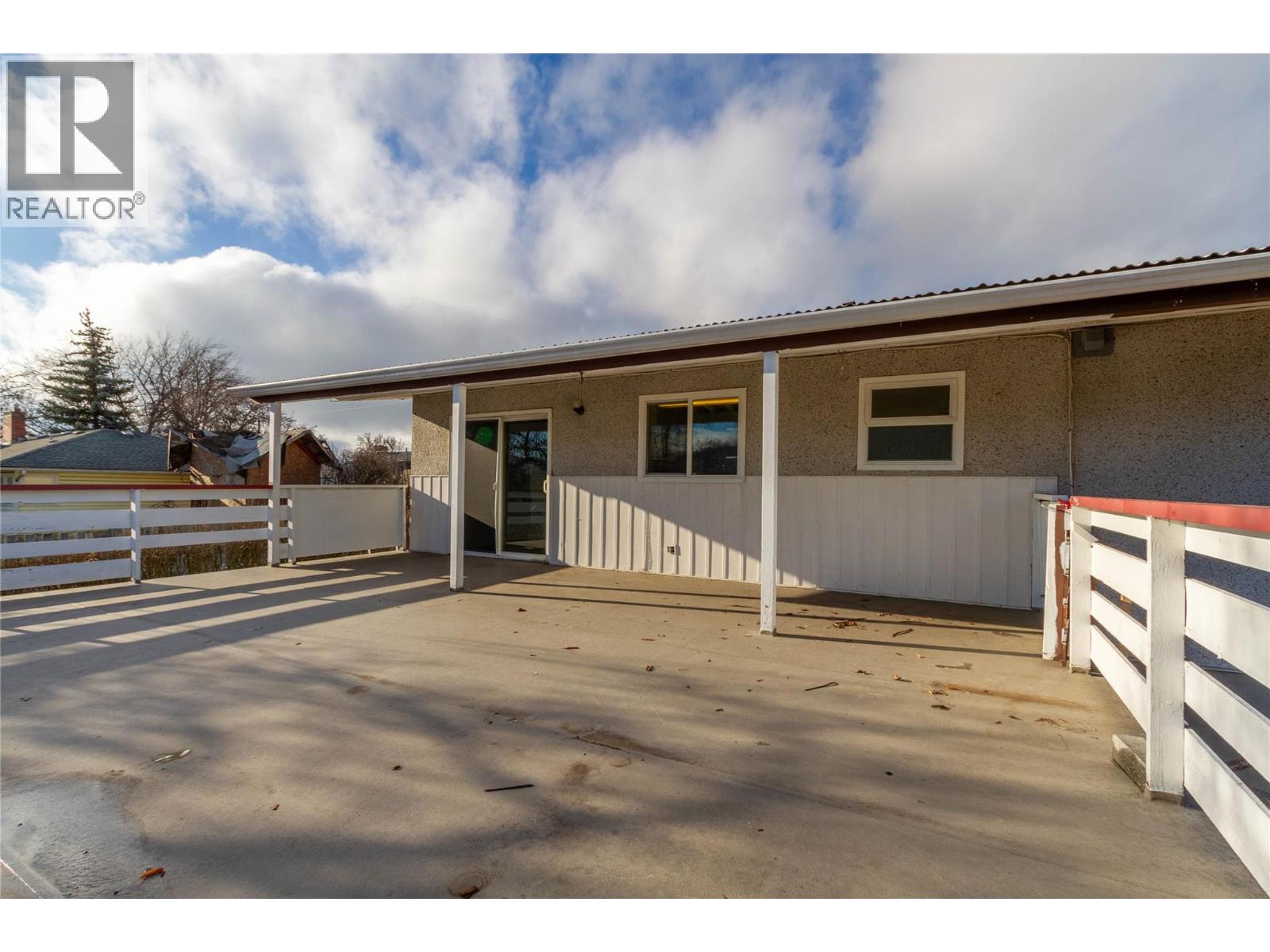  2603 18 Street, Vernon