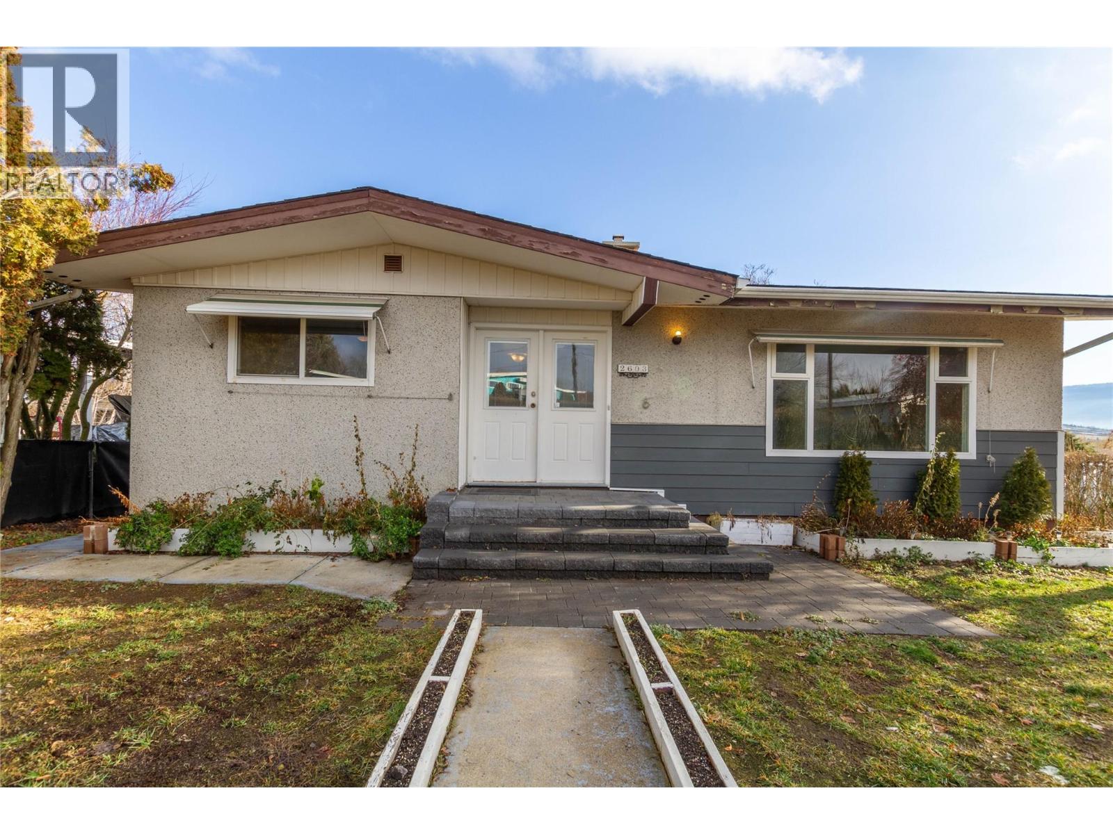  2603 18 Street, Vernon