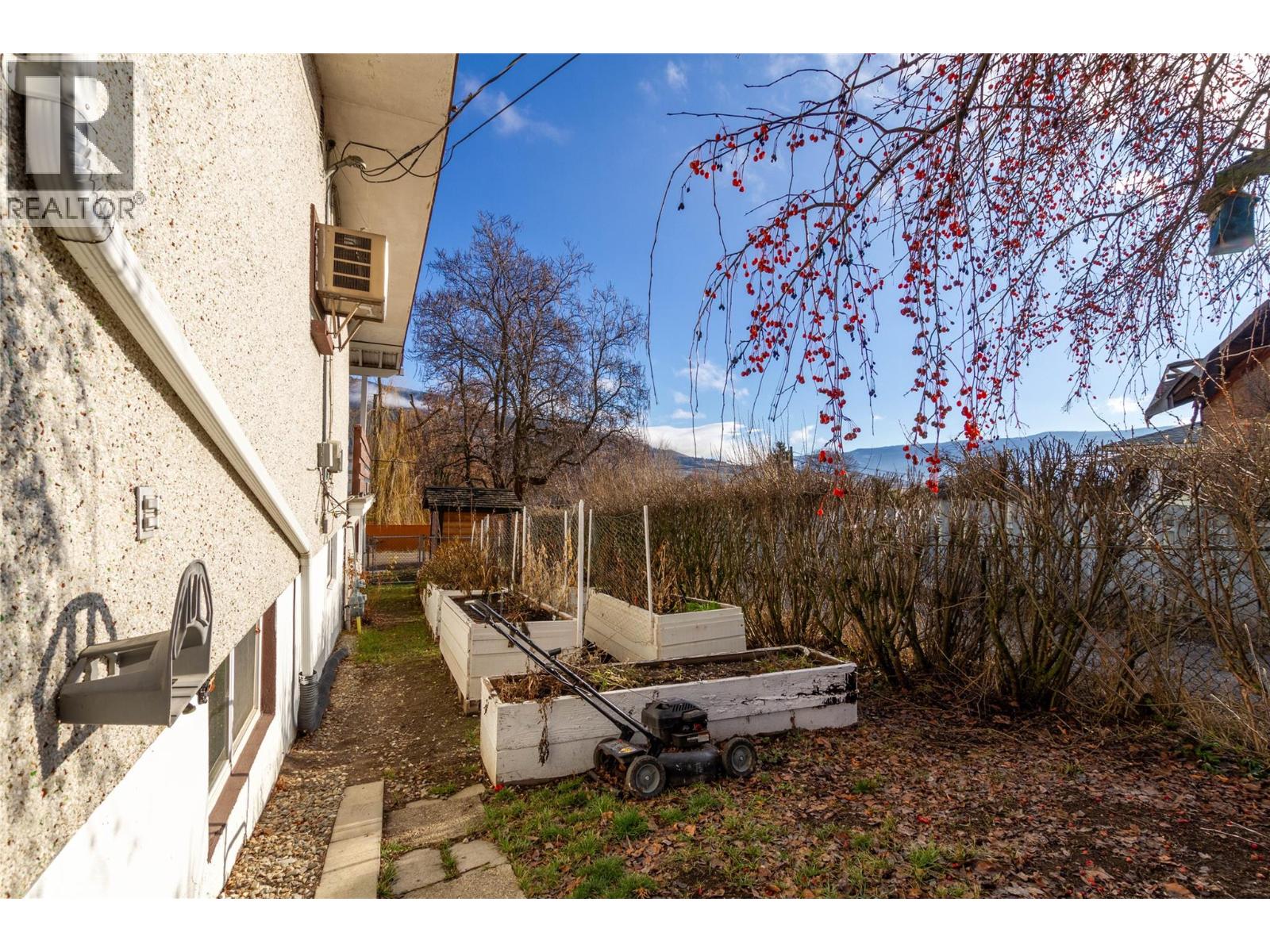  2603 18 Street, Vernon