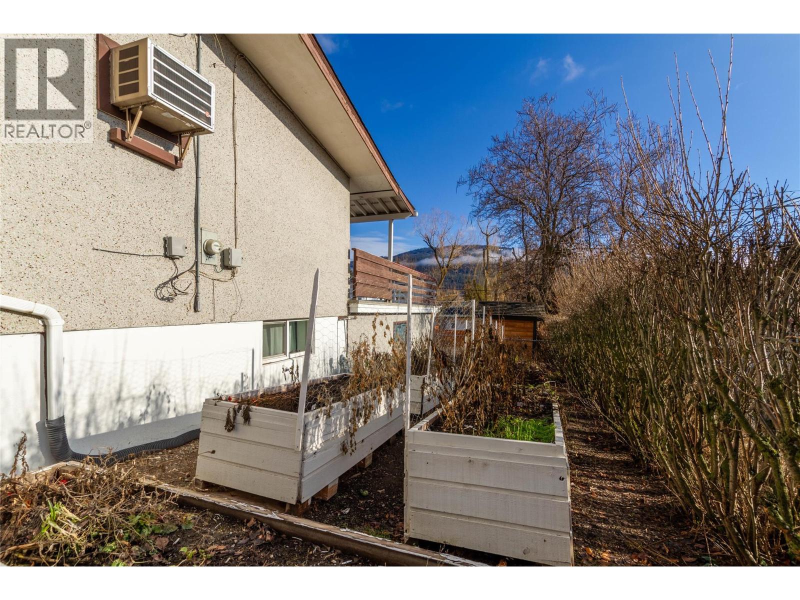  2603 18 Street, Vernon