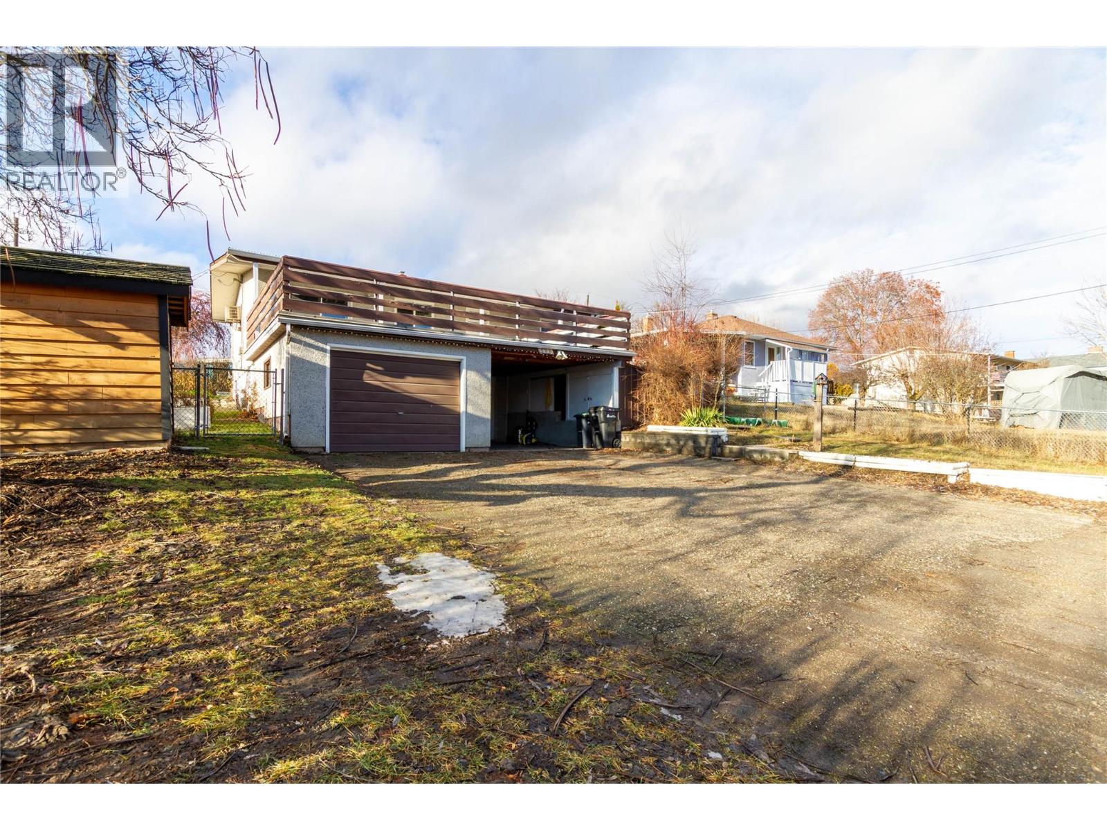  2603 18 Street, Vernon