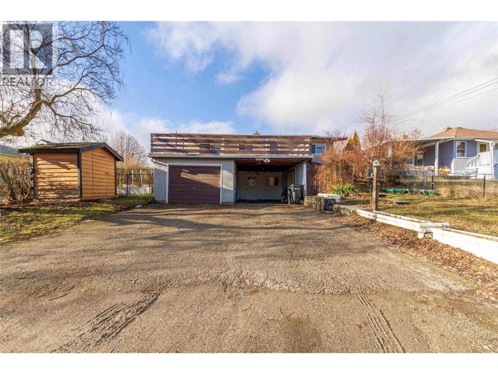  2603 18 Street, Vernon