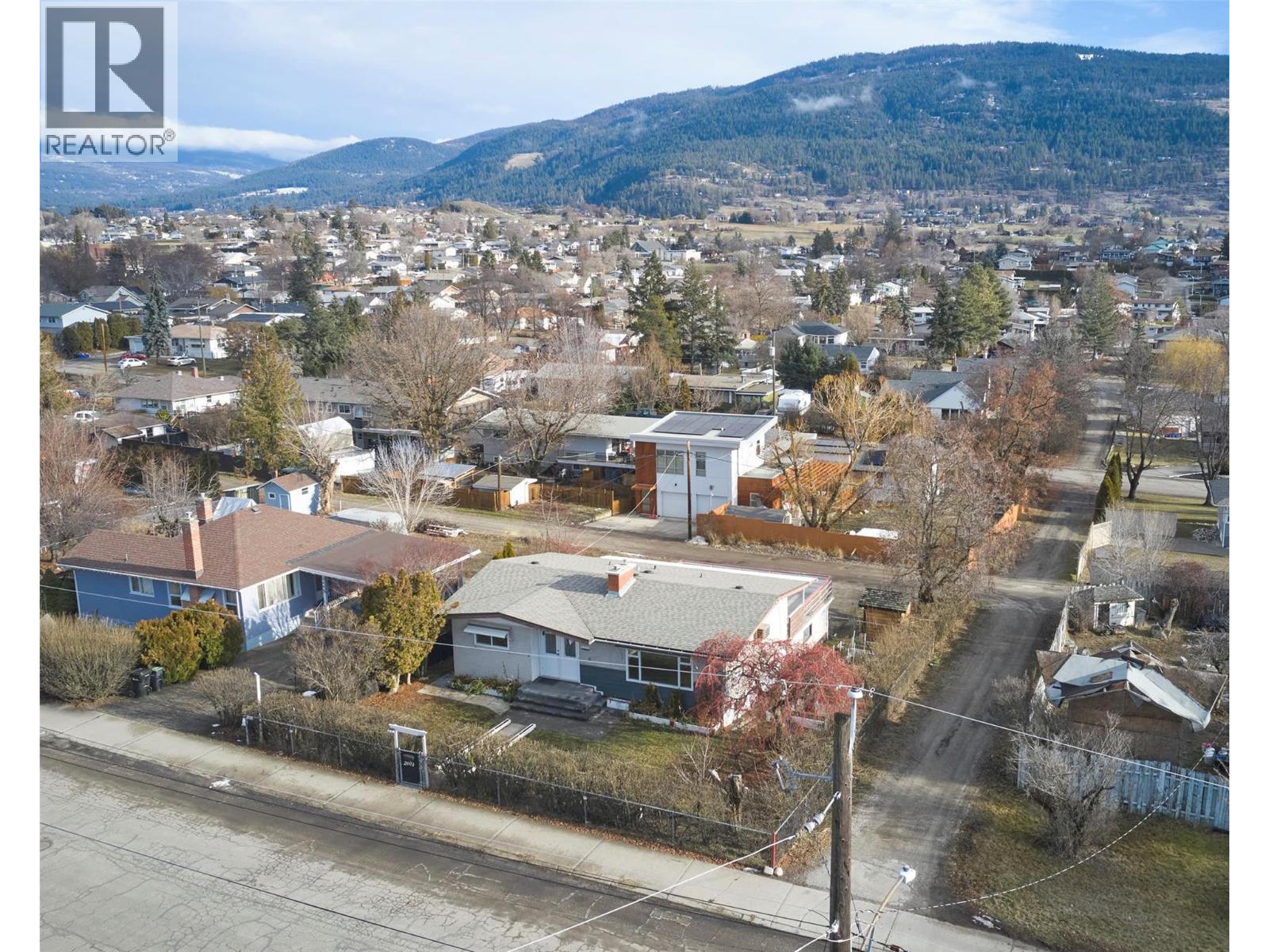  2603 18 Street, Vernon