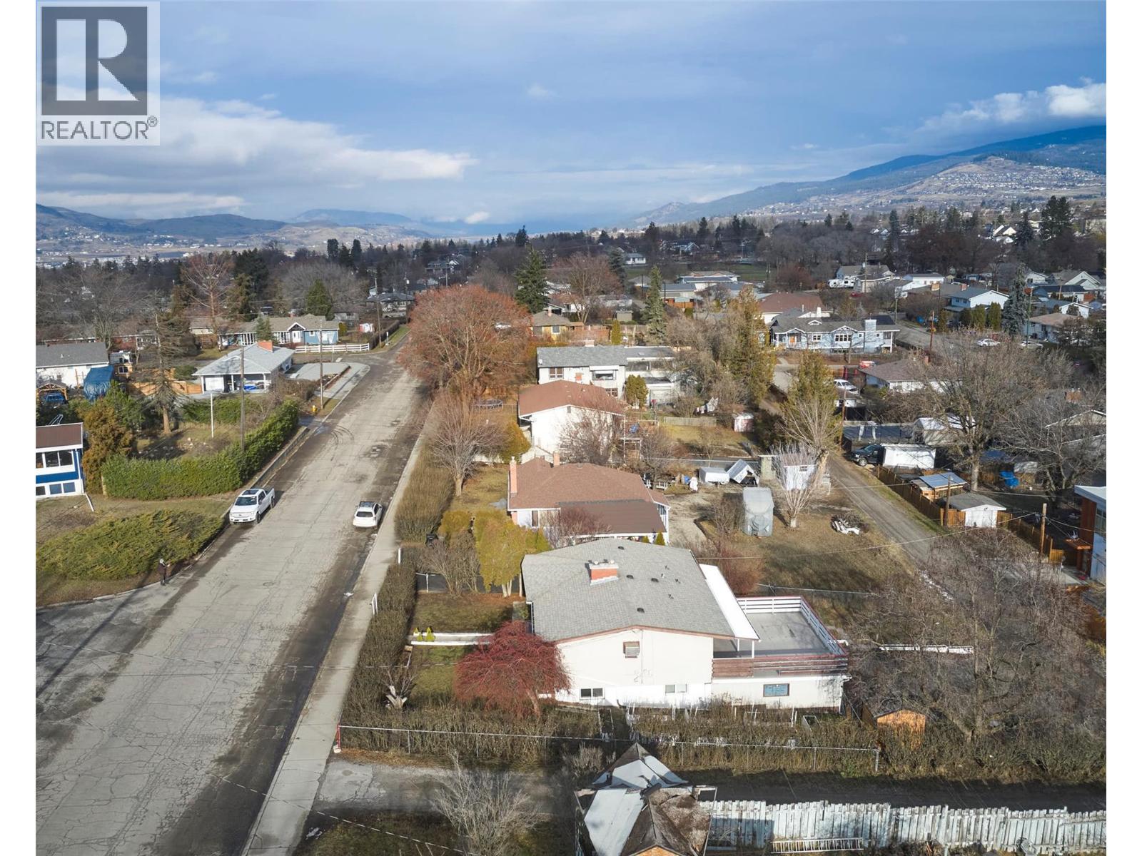  2603 18 Street, Vernon