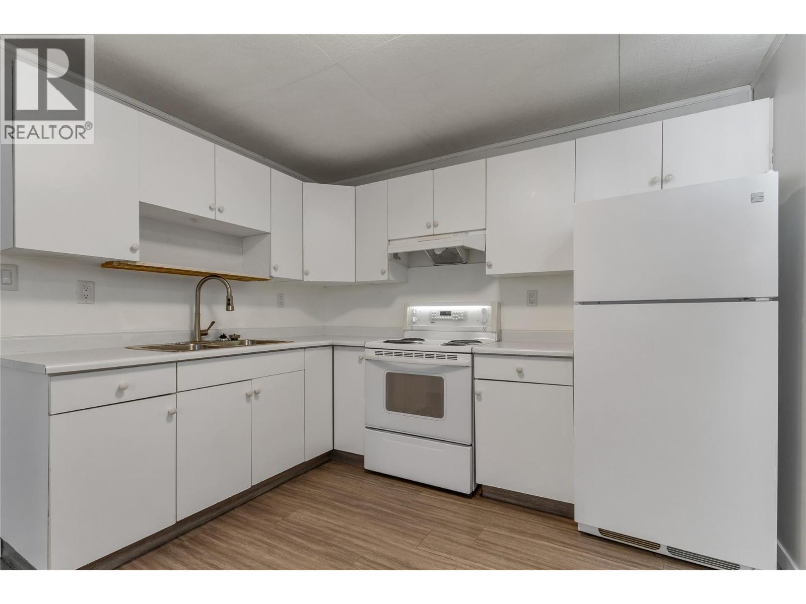  2603 18 Street, Vernon