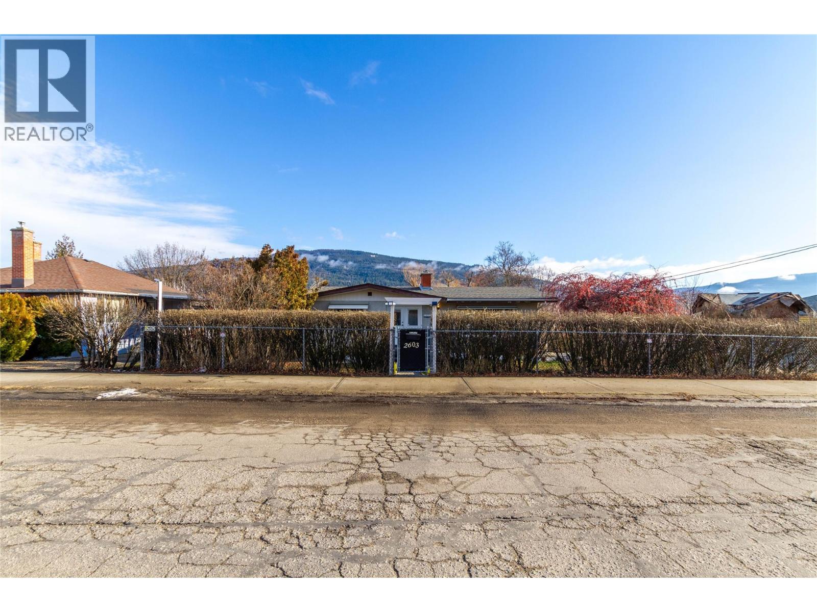  2603 18 Street, Vernon