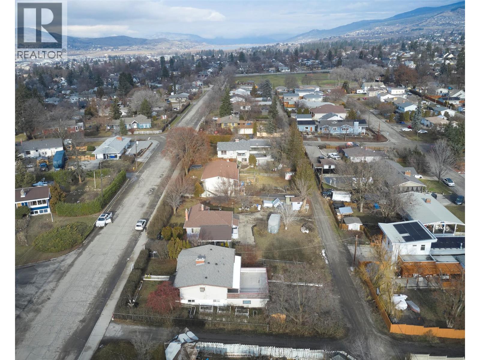  2603 18 Street, Vernon