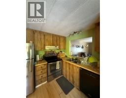 Bedroom - 1925 Mcdaniels Road, Castlegar, BC V1N4T2 Photo 13