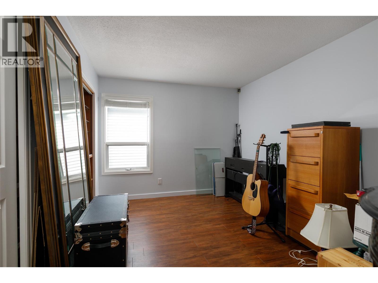 60 1101 Cameron Avenue, Kelowna