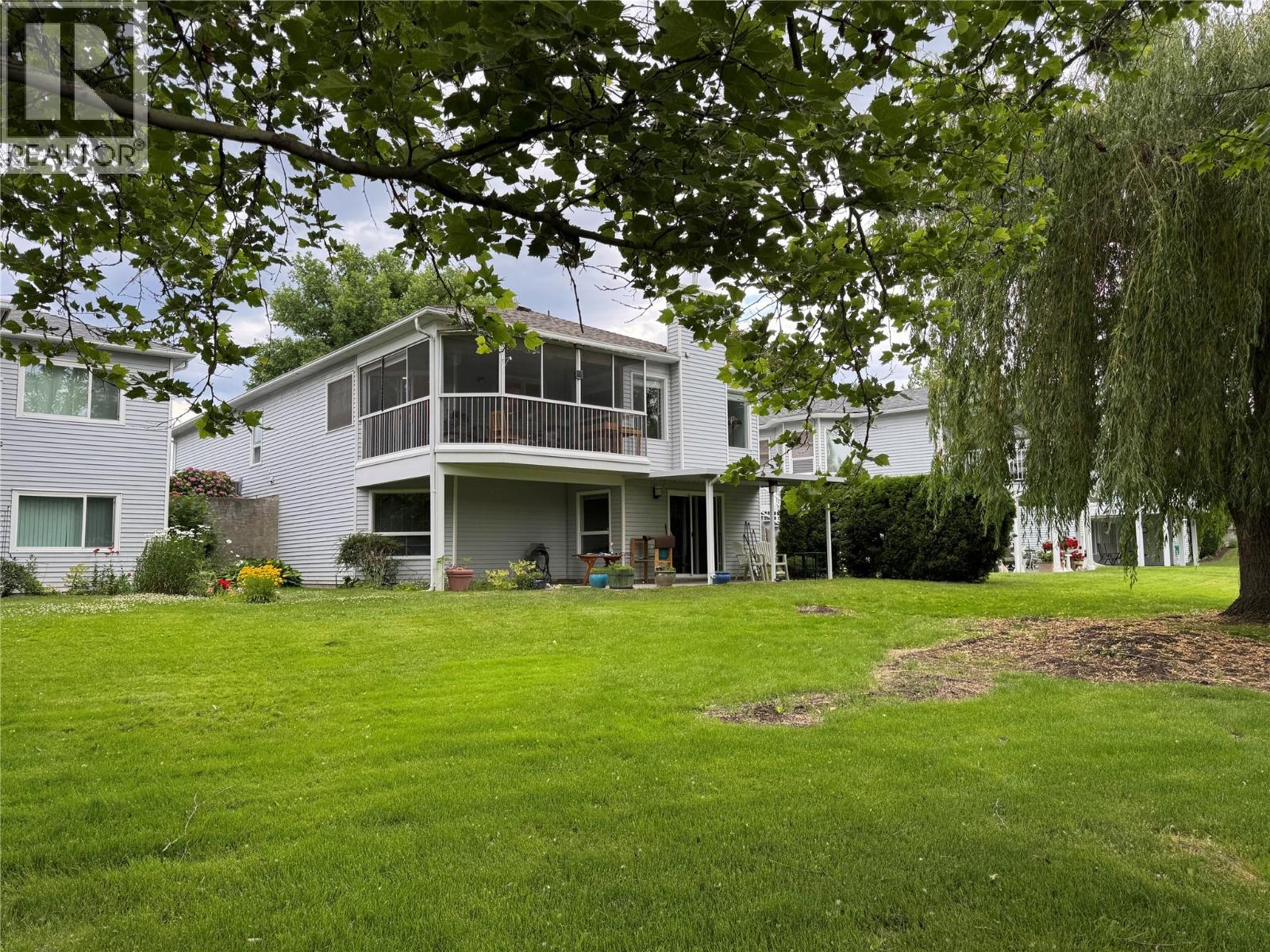 60 1101 Cameron Avenue, Kelowna