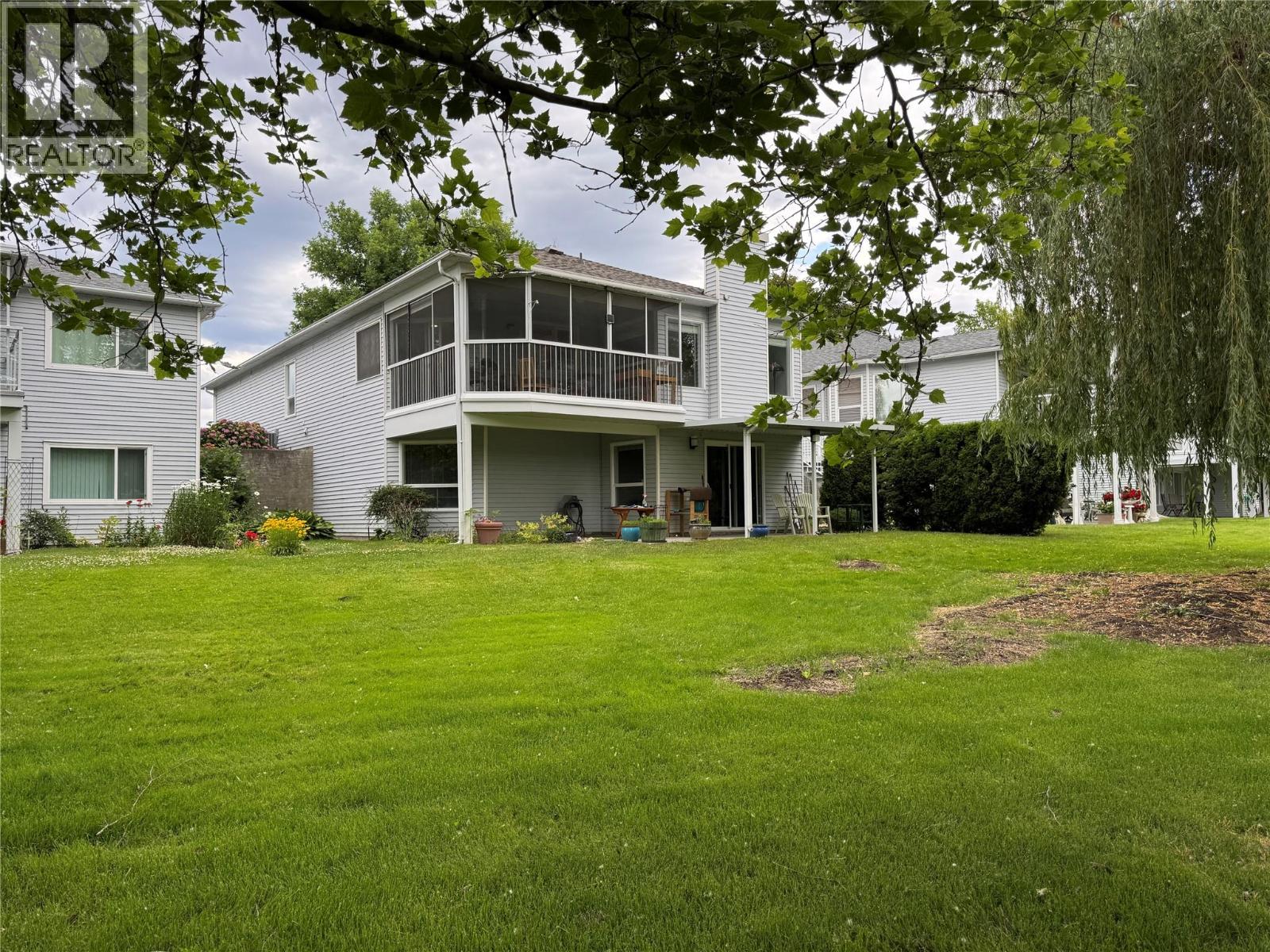 60 1101 Cameron Avenue, Kelowna