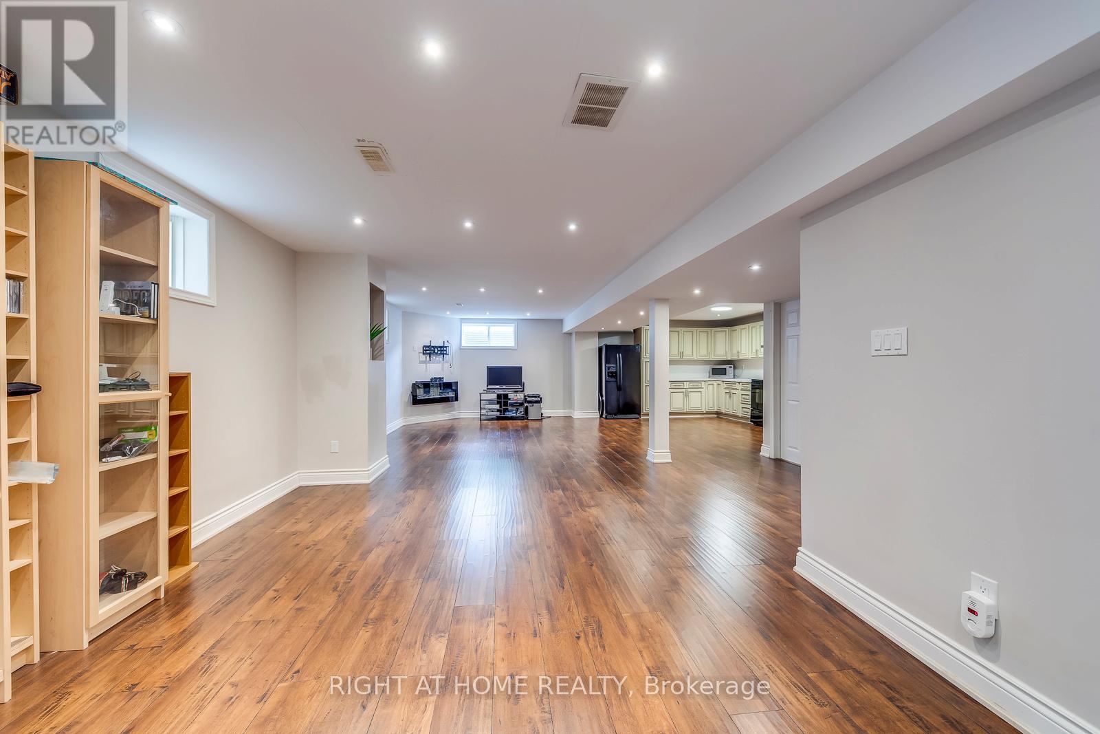 38 ASSISI STREET - 36