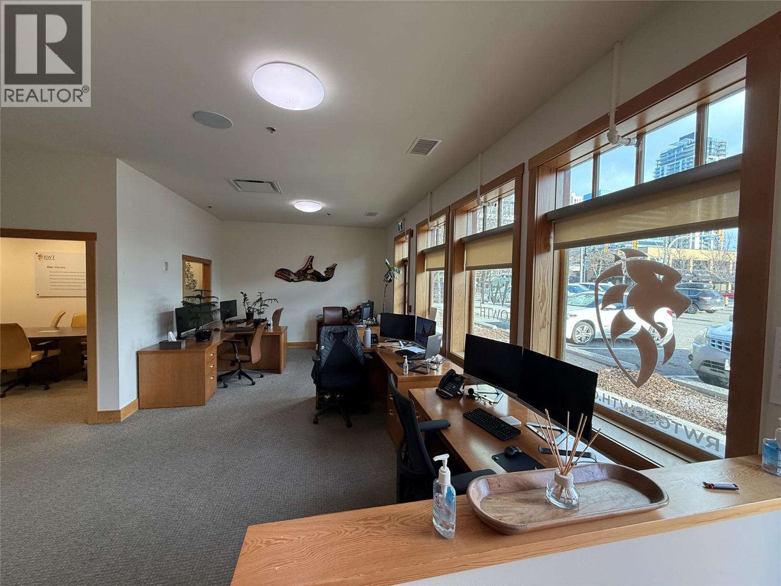 101/102 455 Lawrence Avenue, Kelowna