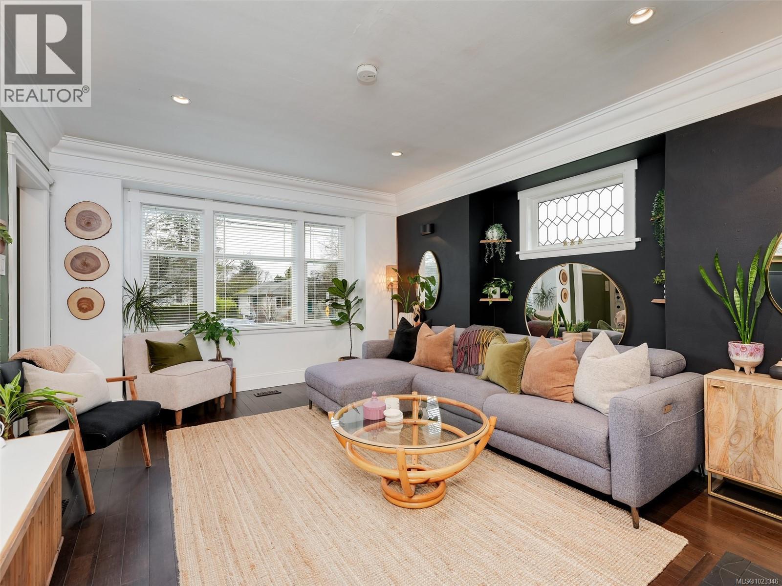  3115 Somerset Street, Victoria