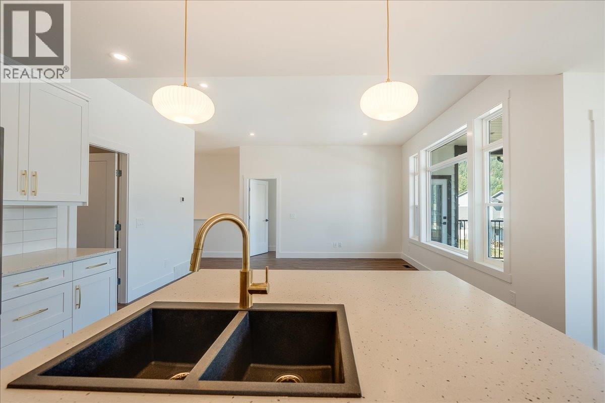 1509 Aspen Lane, Castlegar