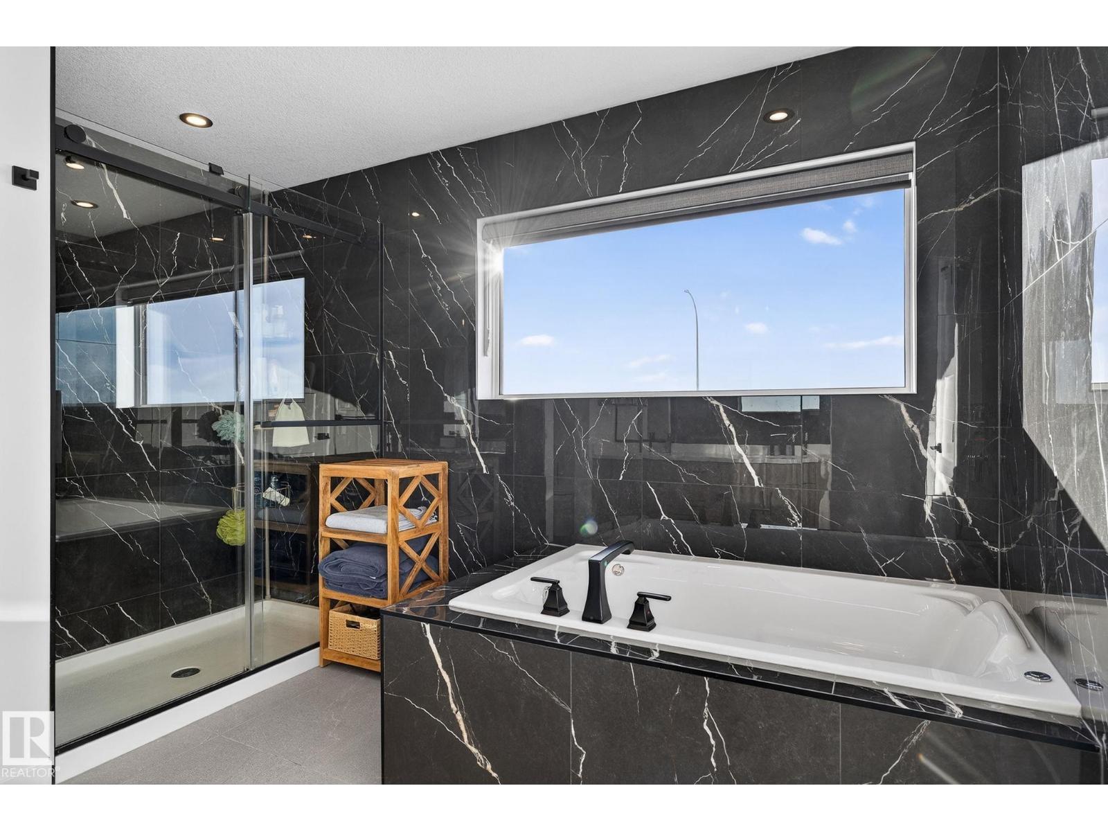 336 MEADOWVIEW DR, Fort Saskatchewan