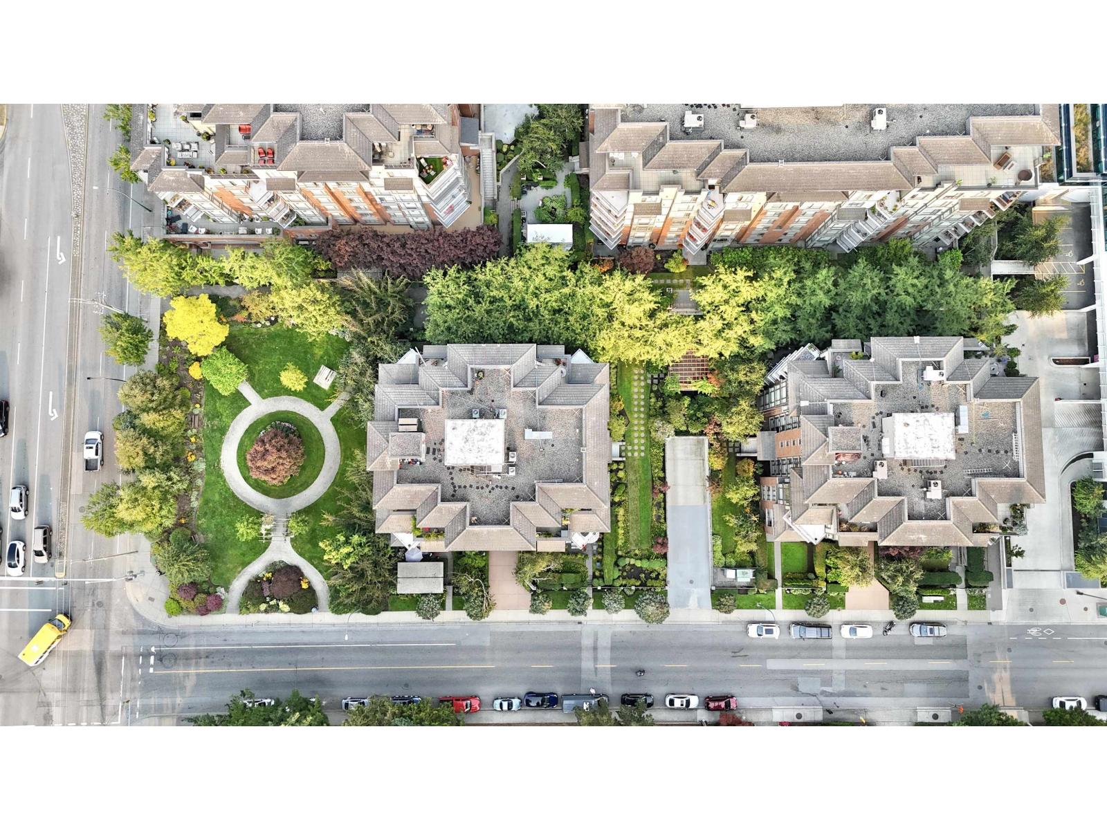 603 1550 MARTIN STREET, White Rock