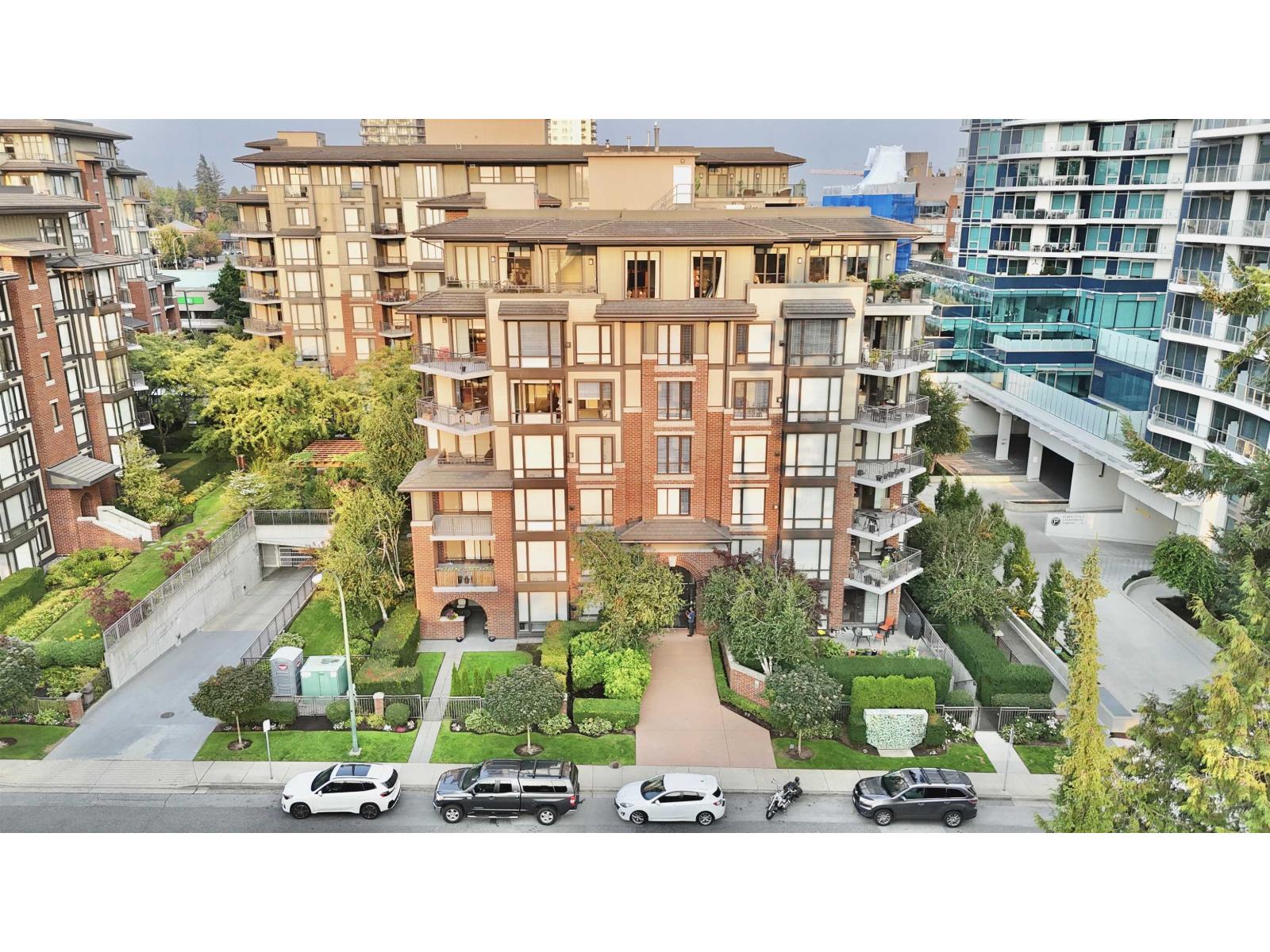 603 1550 MARTIN STREET, White Rock