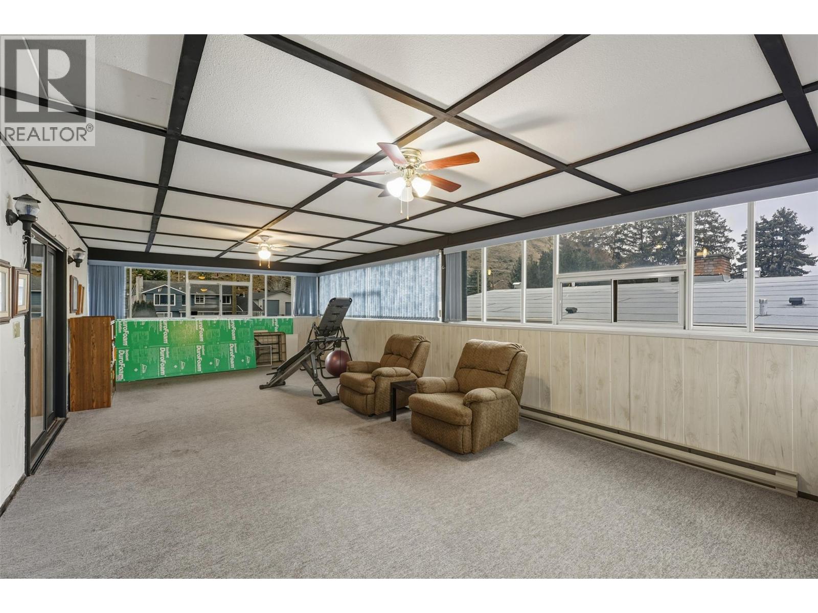 2480 VALLEYVIEW DRIVE - 17