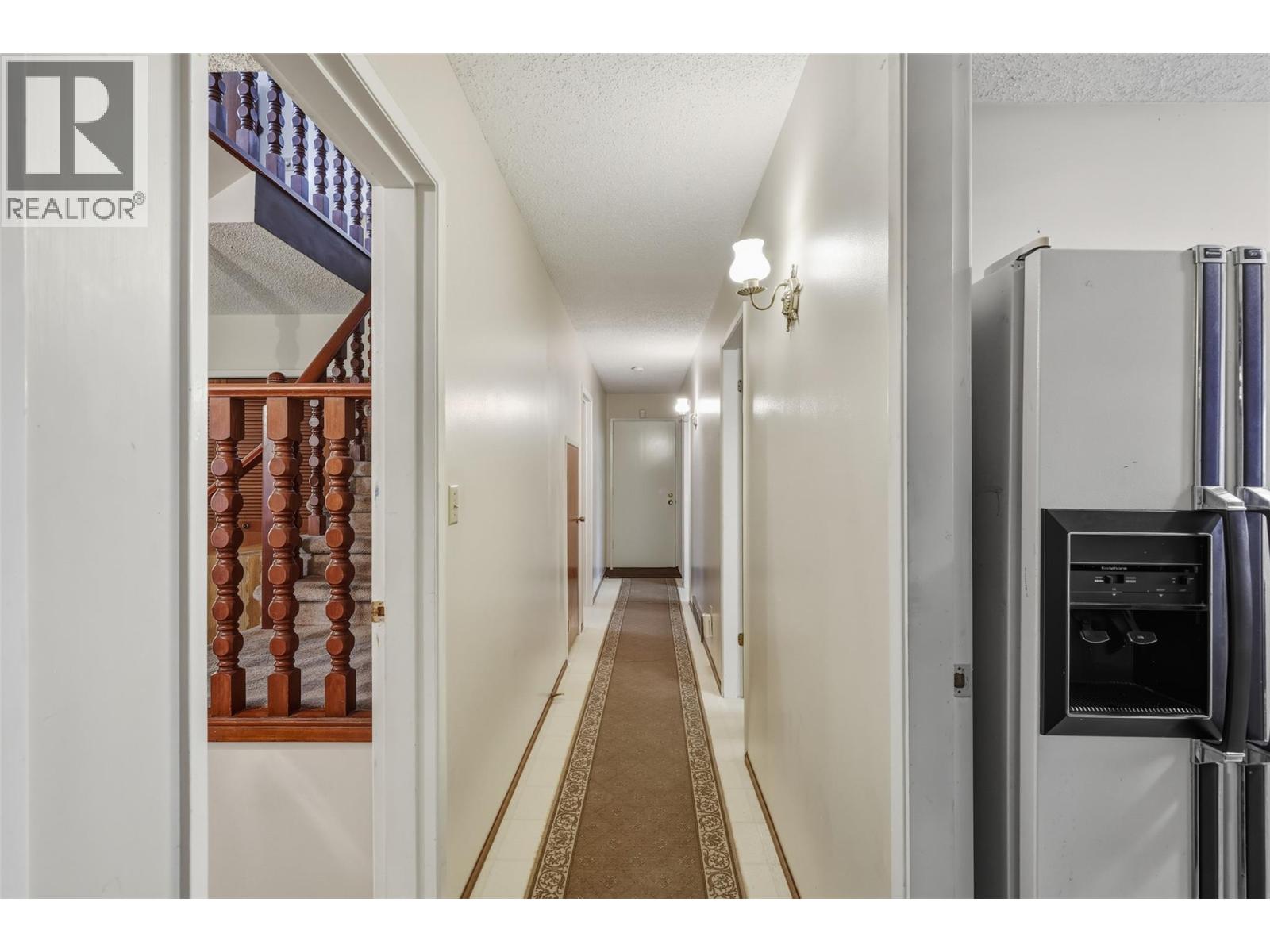 2480 VALLEYVIEW DRIVE - 32