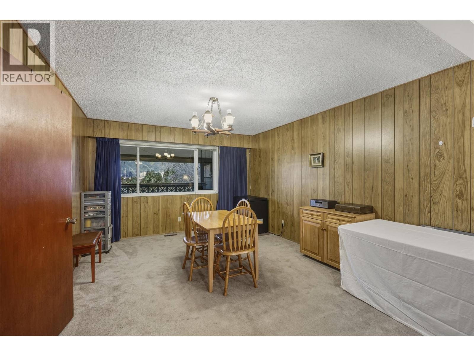 2480 VALLEYVIEW DRIVE - 31