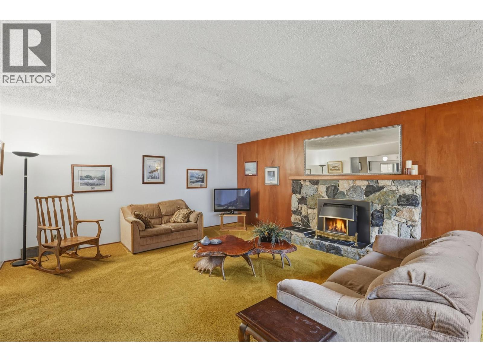 2480 VALLEYVIEW DRIVE - 8